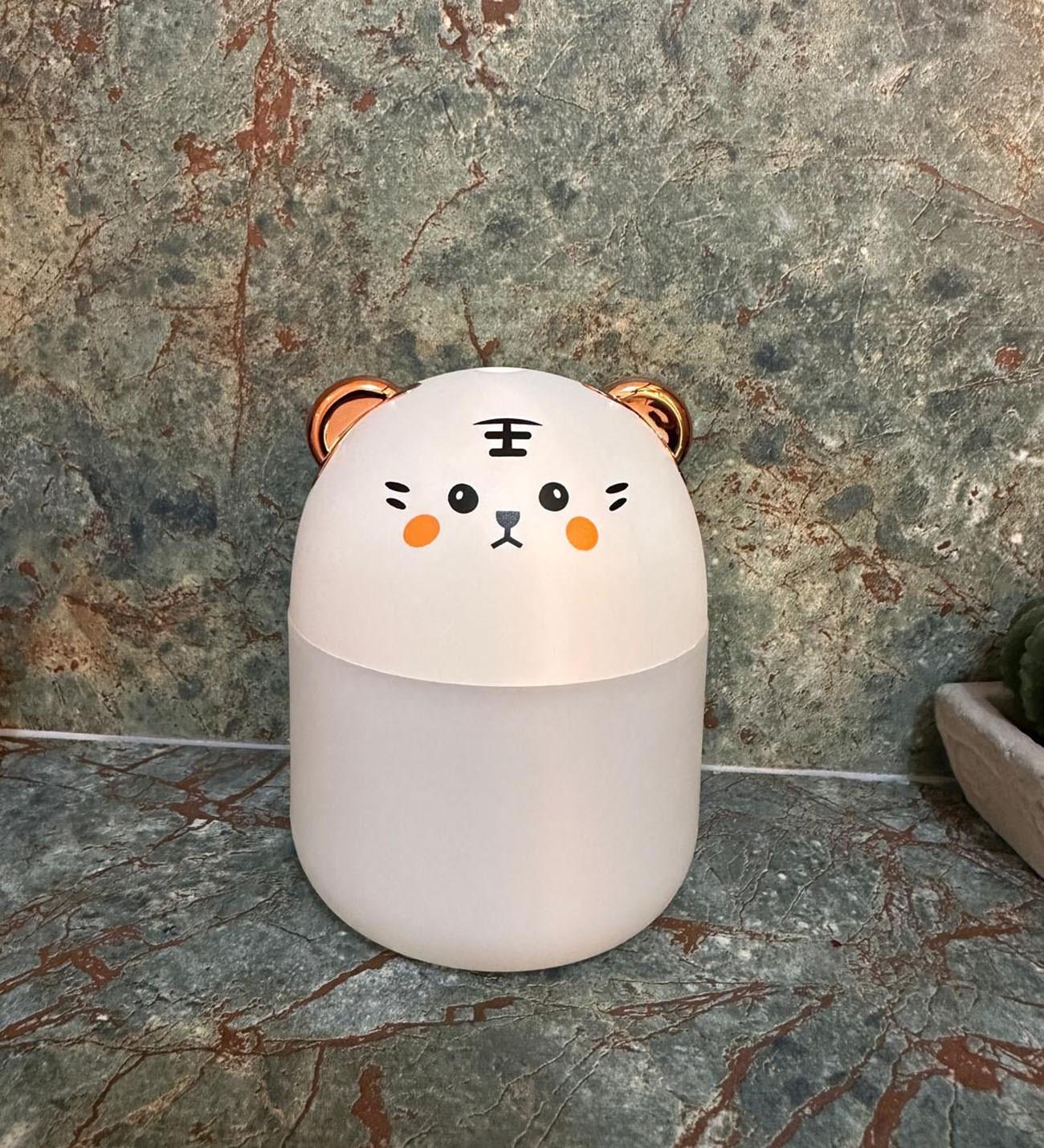 Led Işıklı Hava Nemlendiricisi Kedi Tasarımlı Buhar Makinesi - BEYAZ Şaşkın Kedi