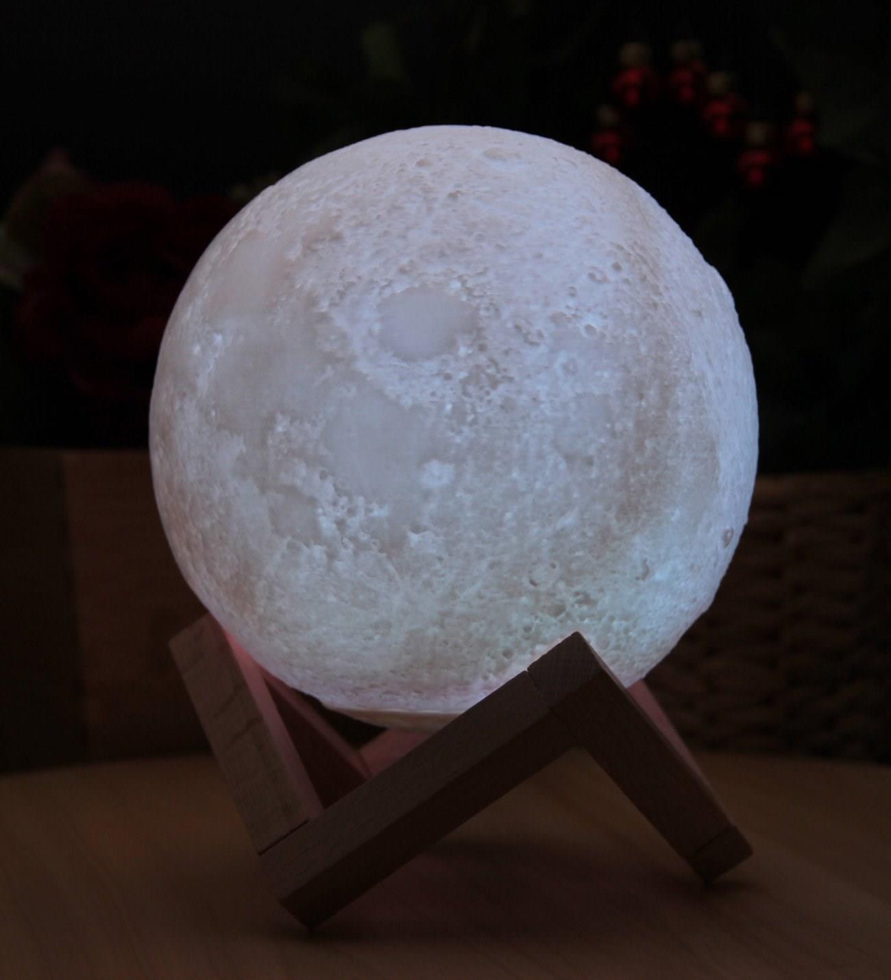 Şarjlı 3D AY Uzaktan Kumandalı 16 Renkli Büyük Boy Moon Light Ay Işığı