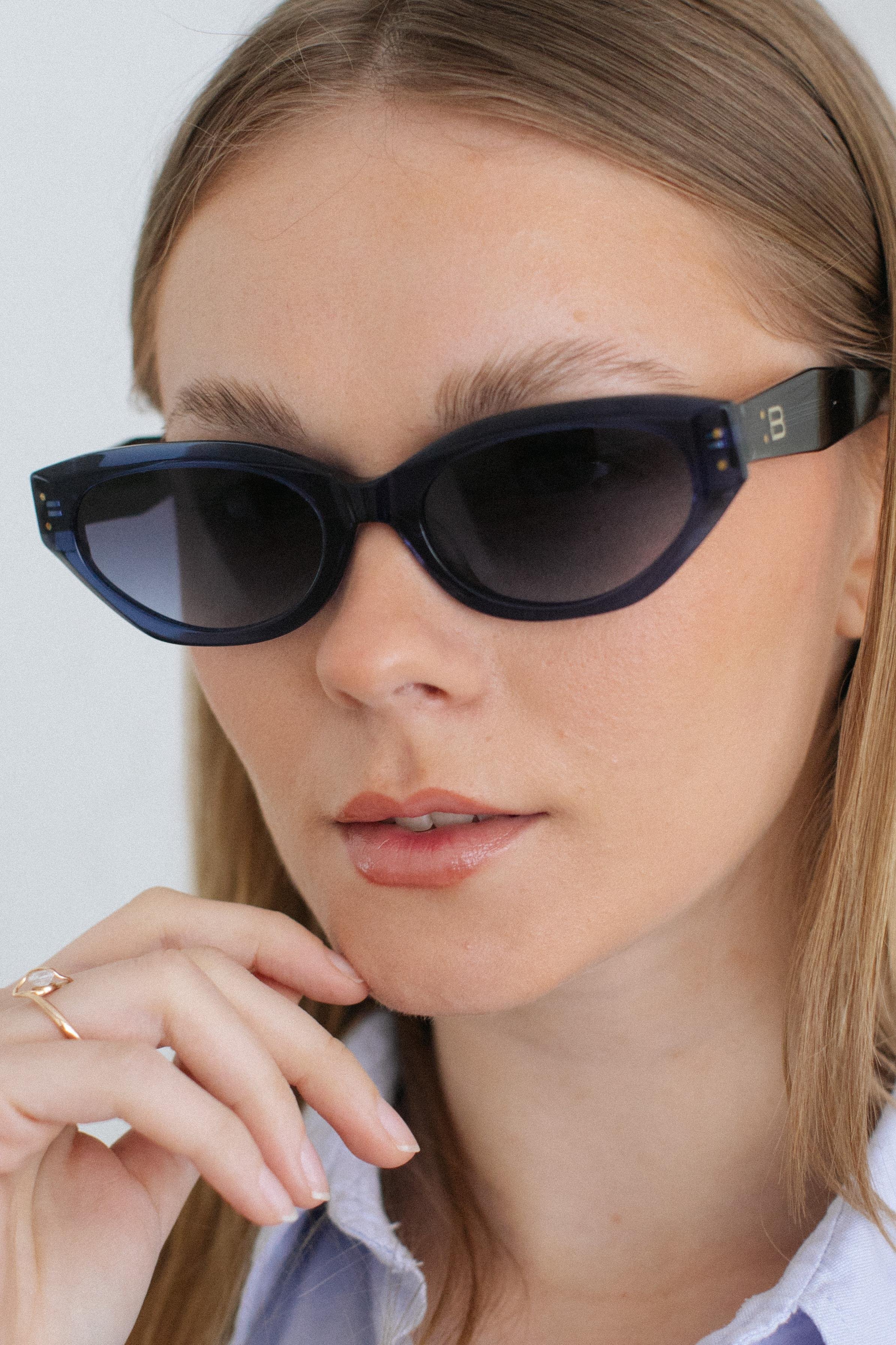 Arild Blue Black Güneş Gözlüğü