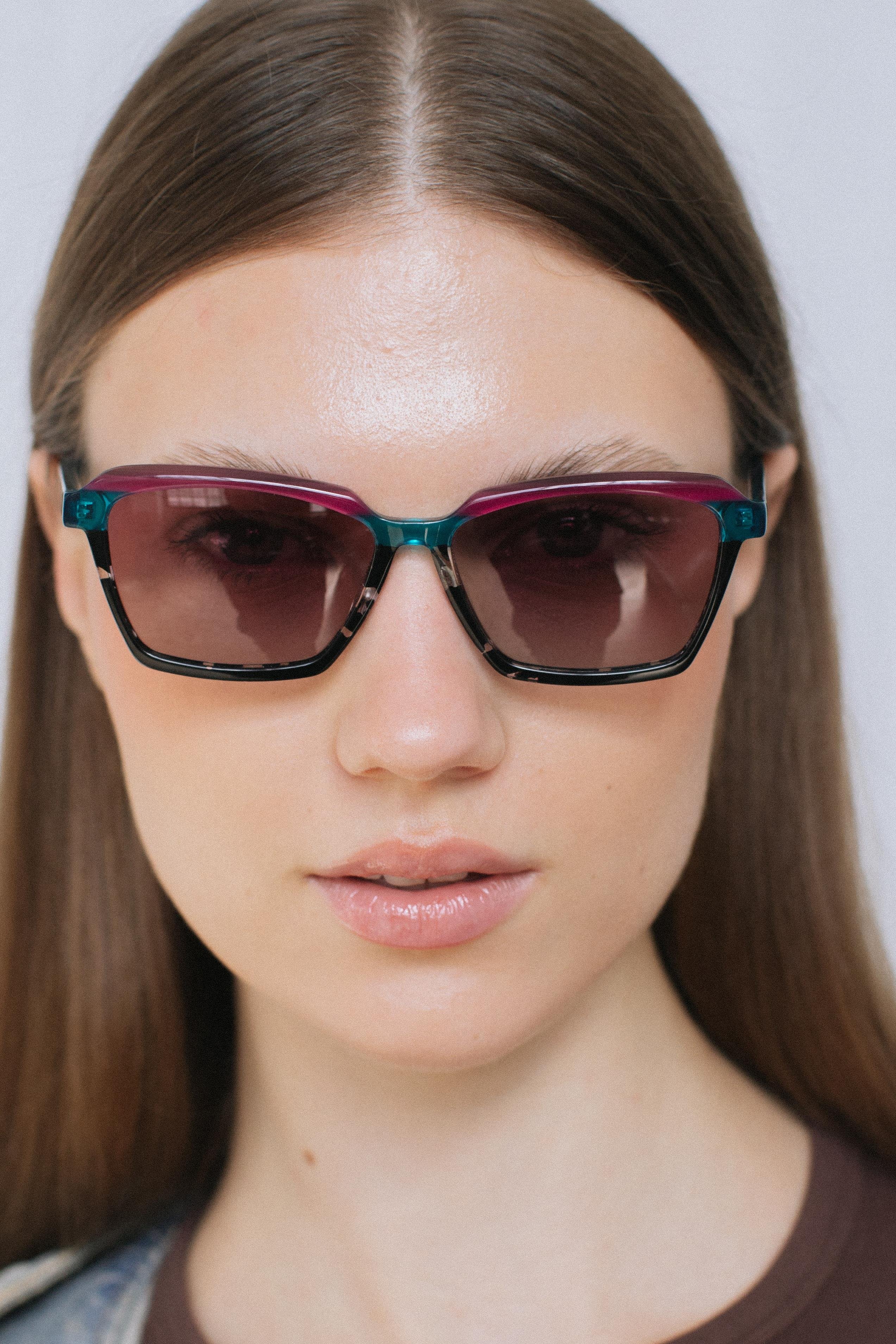 Arve Black Blue Pink Degrade Güneş Gözlüğü