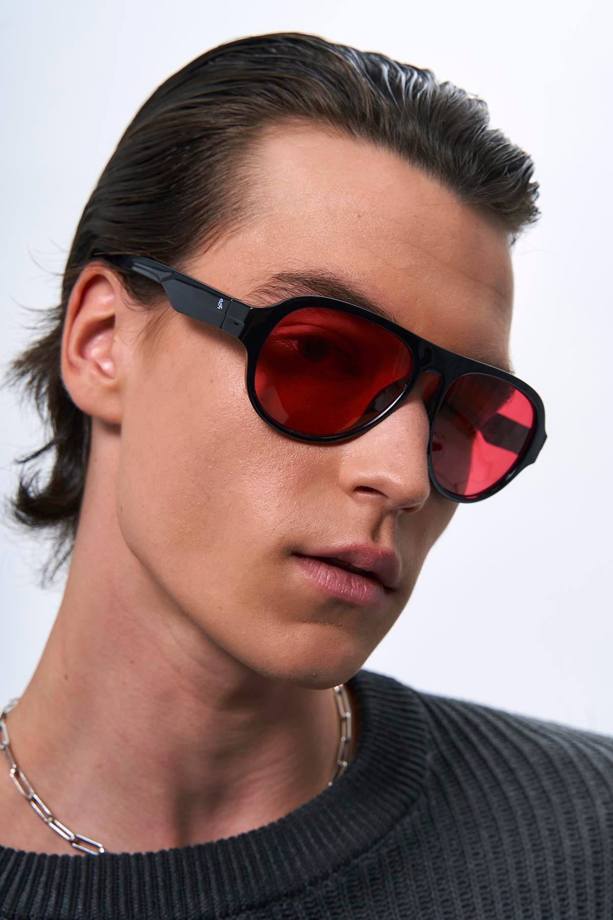 Çardak Black Red Erkek Güneş Gözlüğü