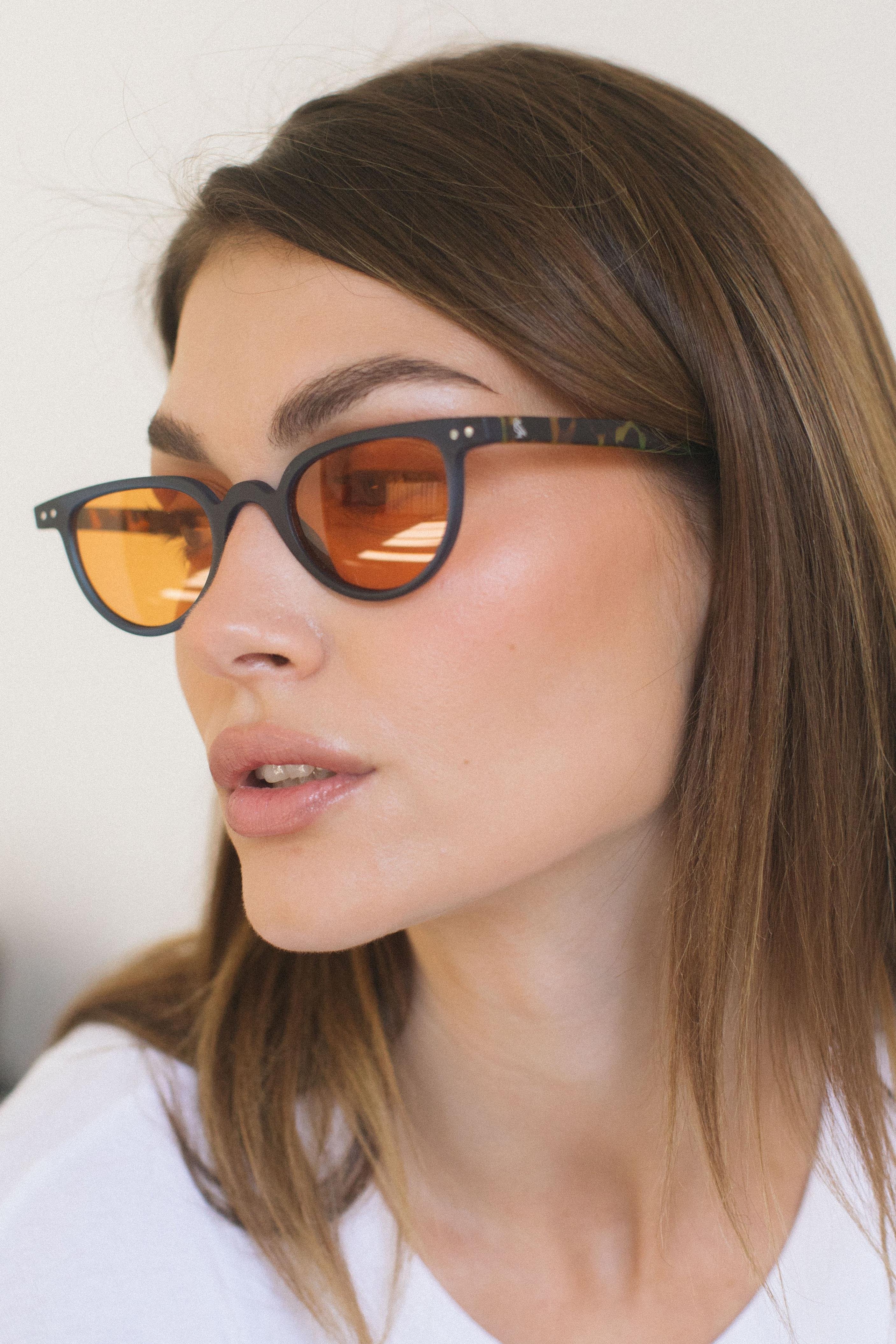 Ceyda Matt Navy Orange Güneş Gözlüğü