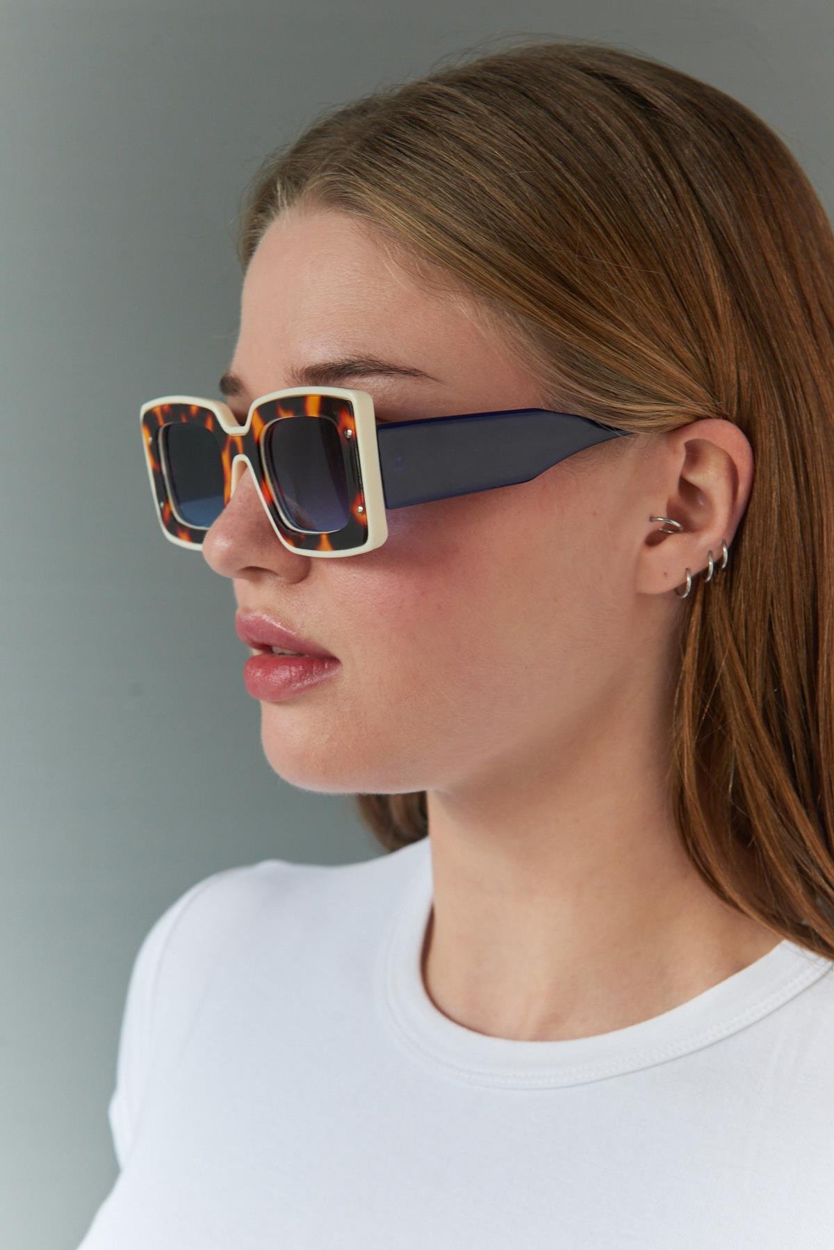 Clarissa White Leopard Black Güneş Gözlüğü