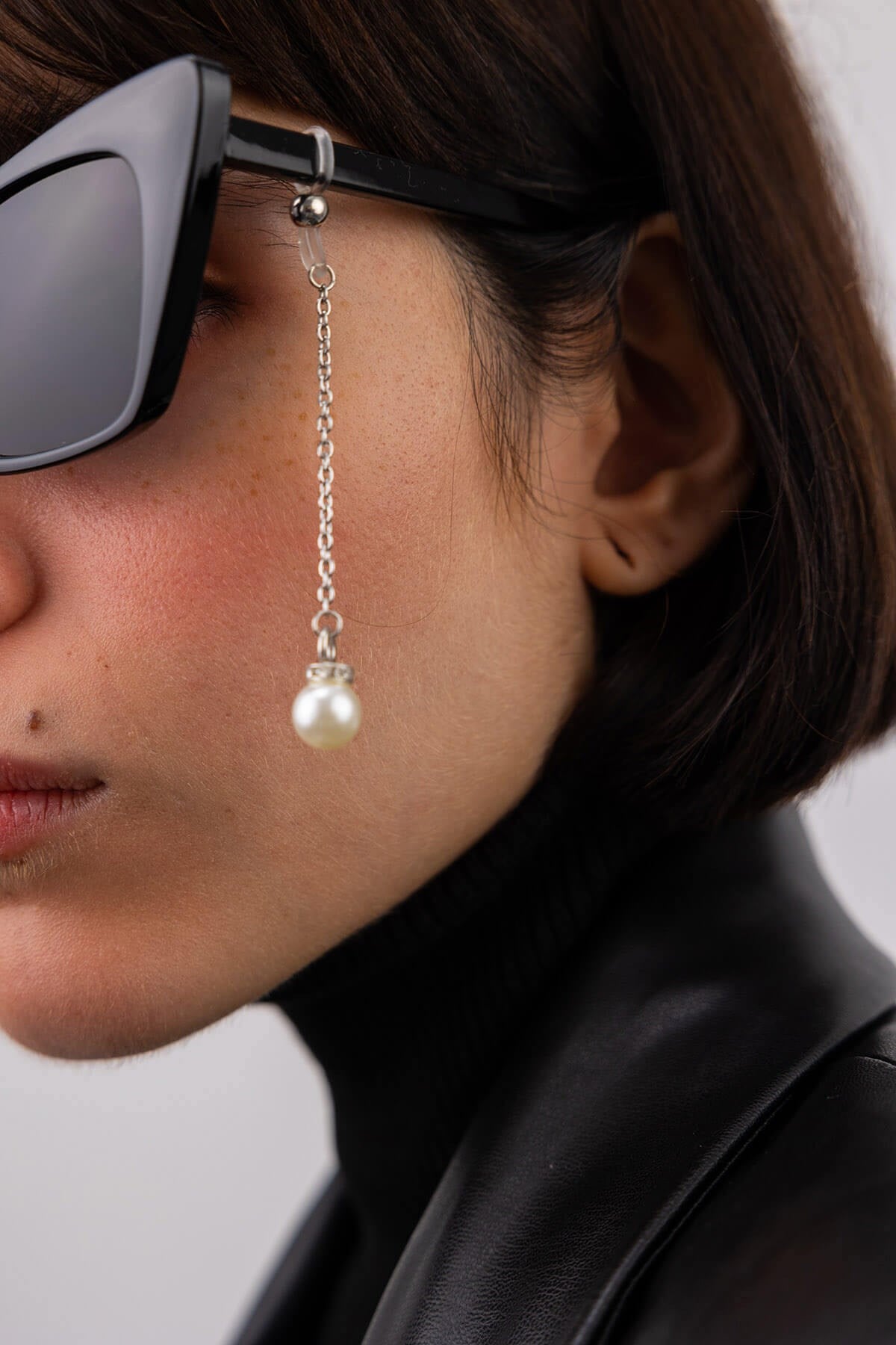 Earring 1 Gözlük Küpesi