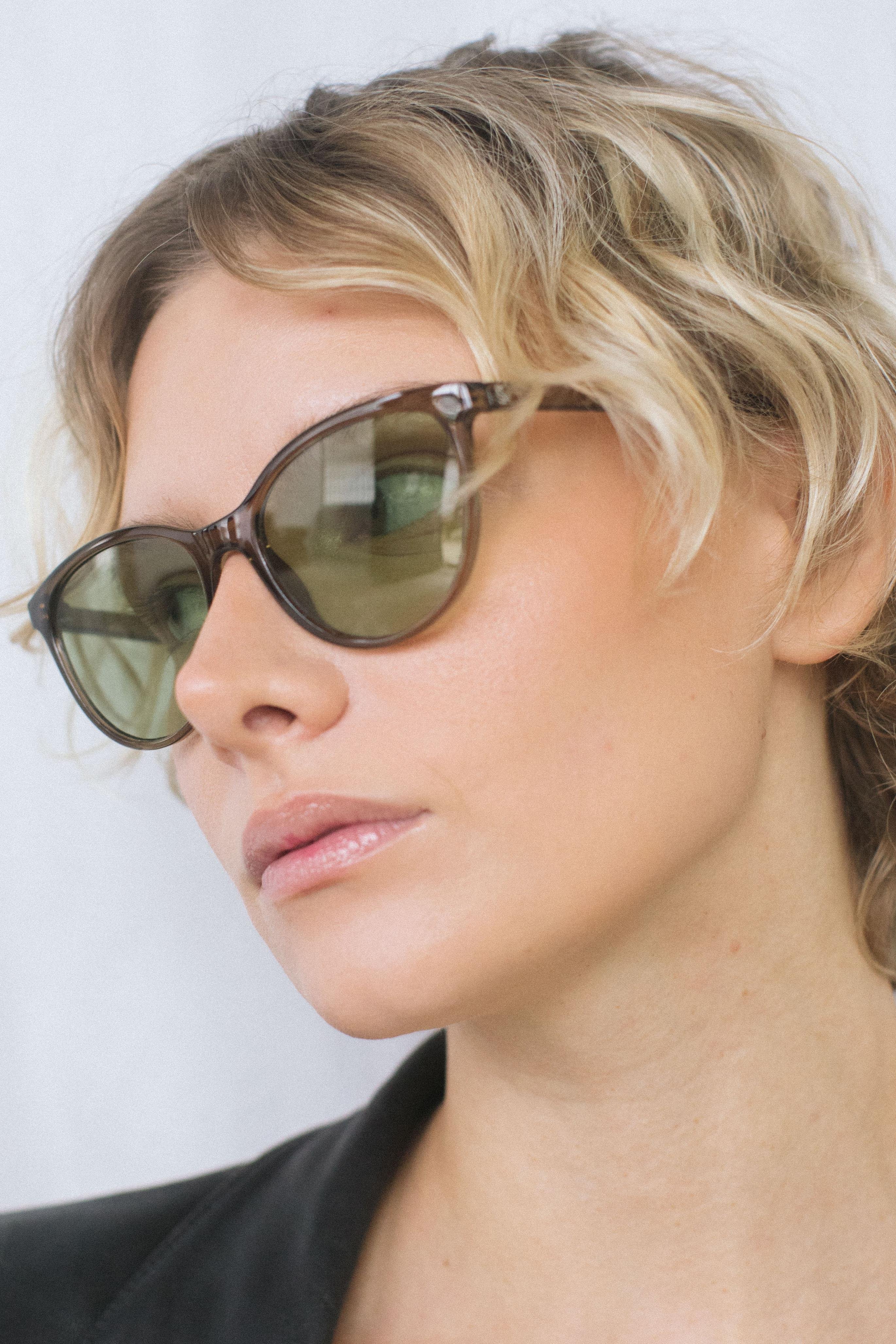 Eleanor Smoke Olive Güneş Gözlüğü