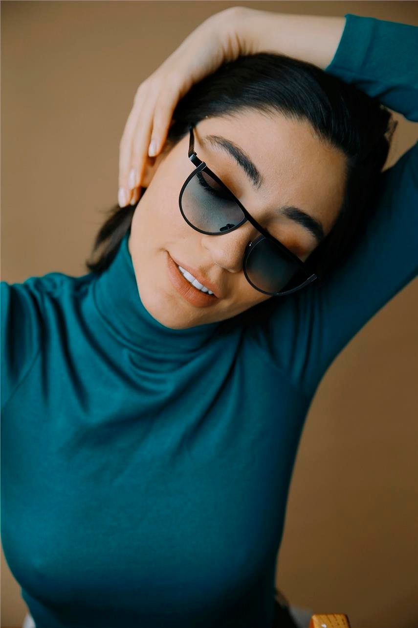 Irina Black Green Güneş Gözlüğü