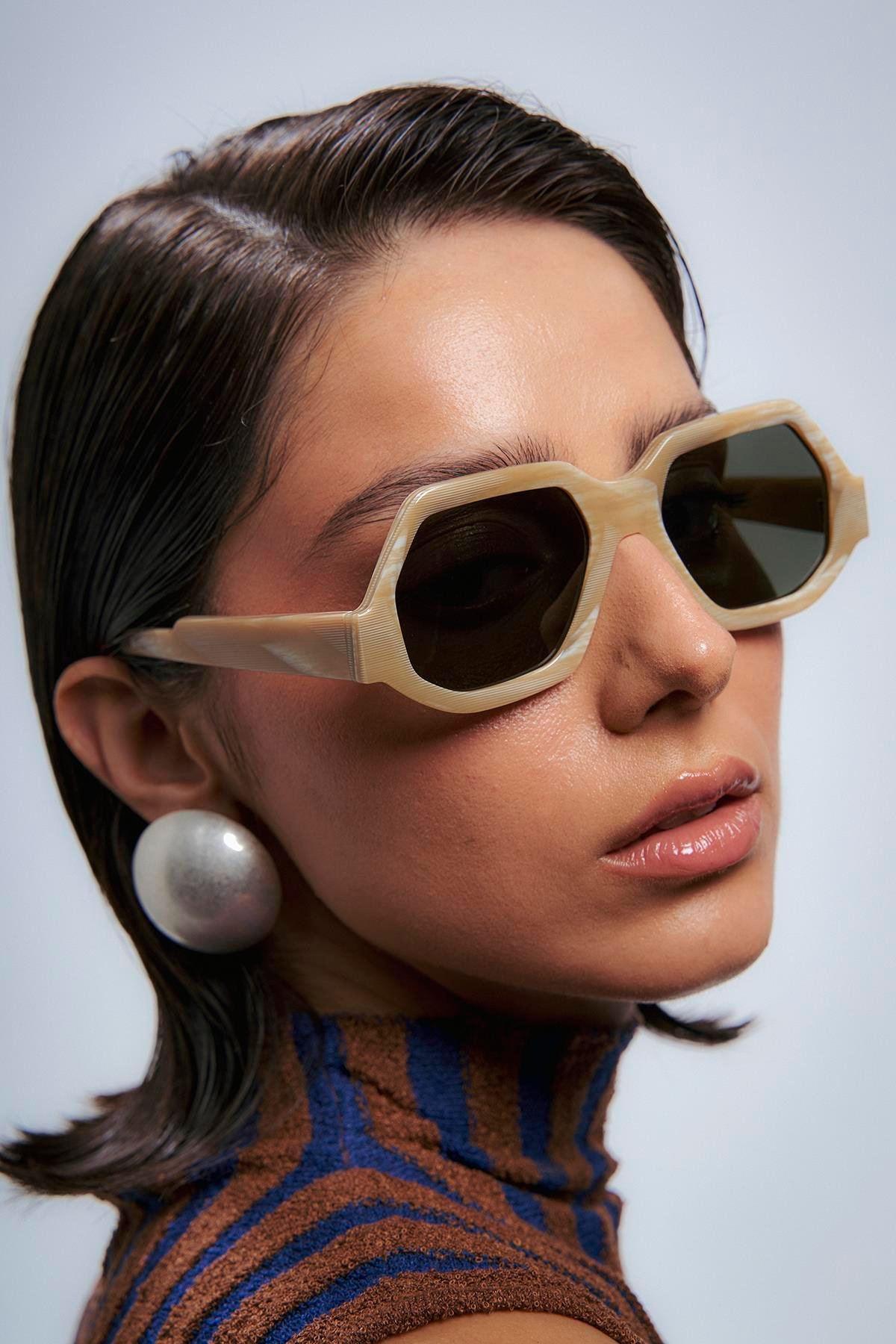 Lunoya Latte Green Güneş Gözlüğü