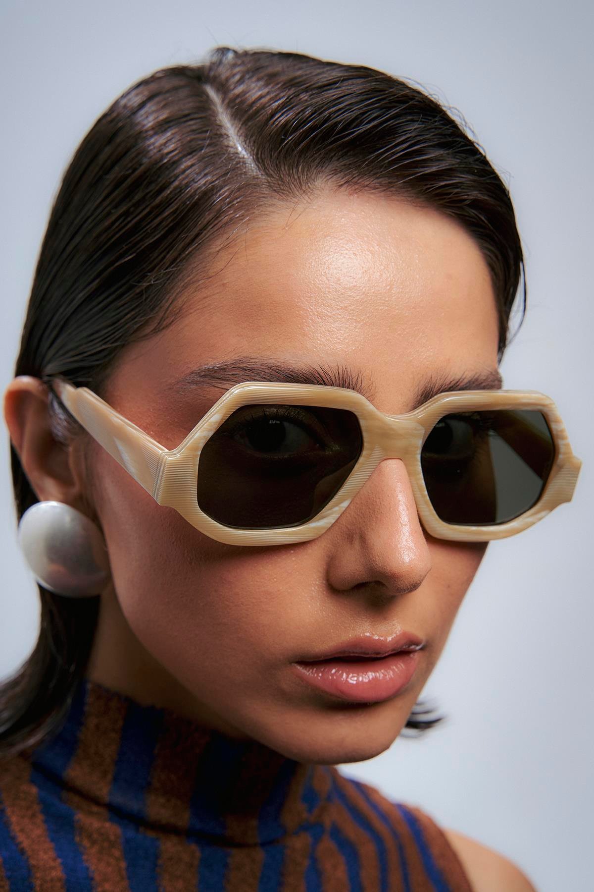 Lunoya Latte Green Güneş Gözlüğü