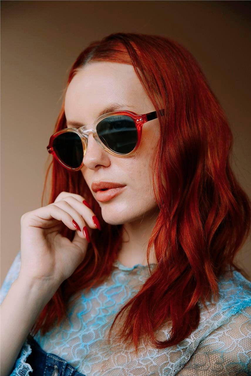 Mommo Red Nude Black Güneş Gözlüğü
