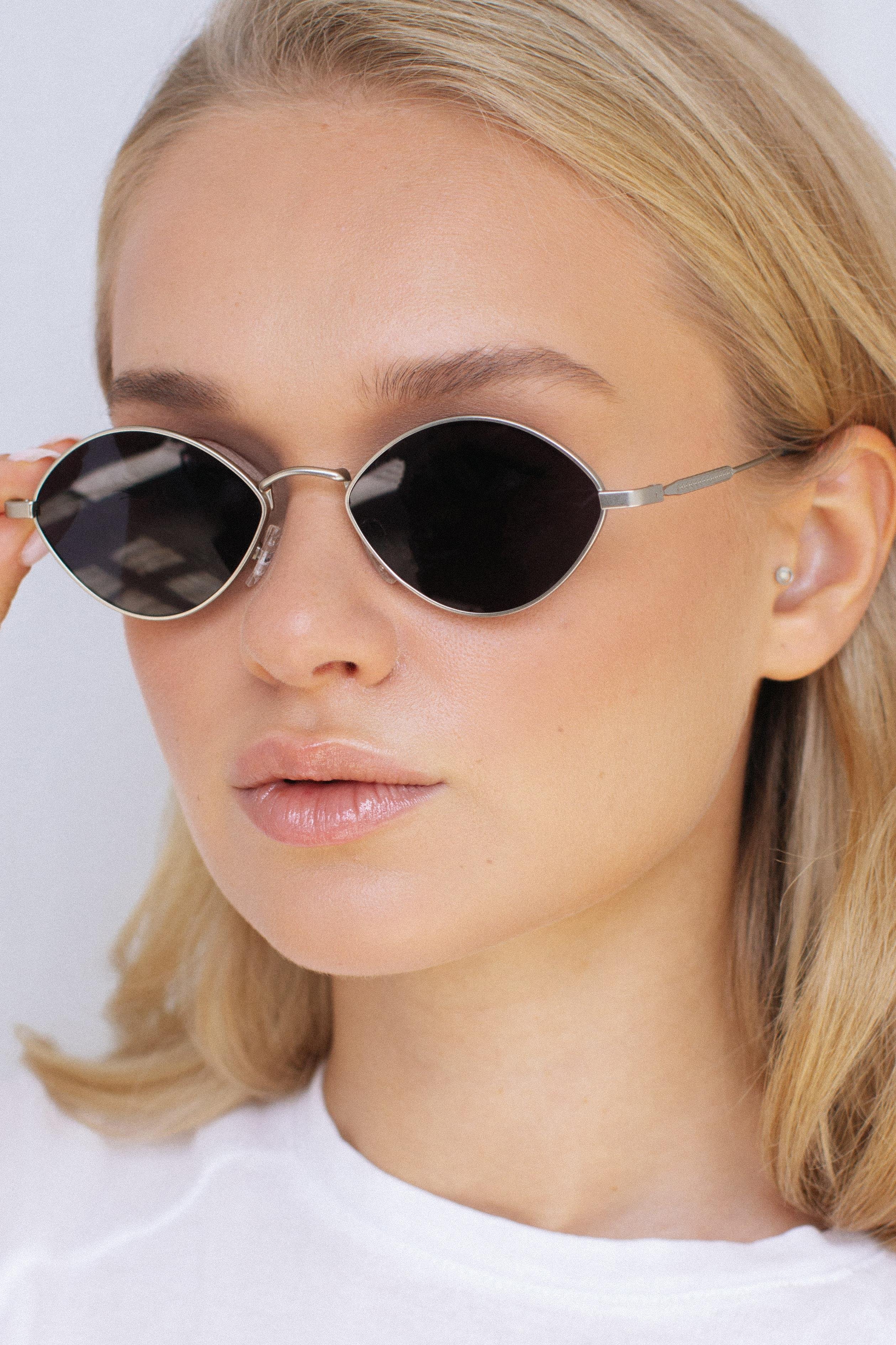 Narin Silver Black Güneş Gözlüğü