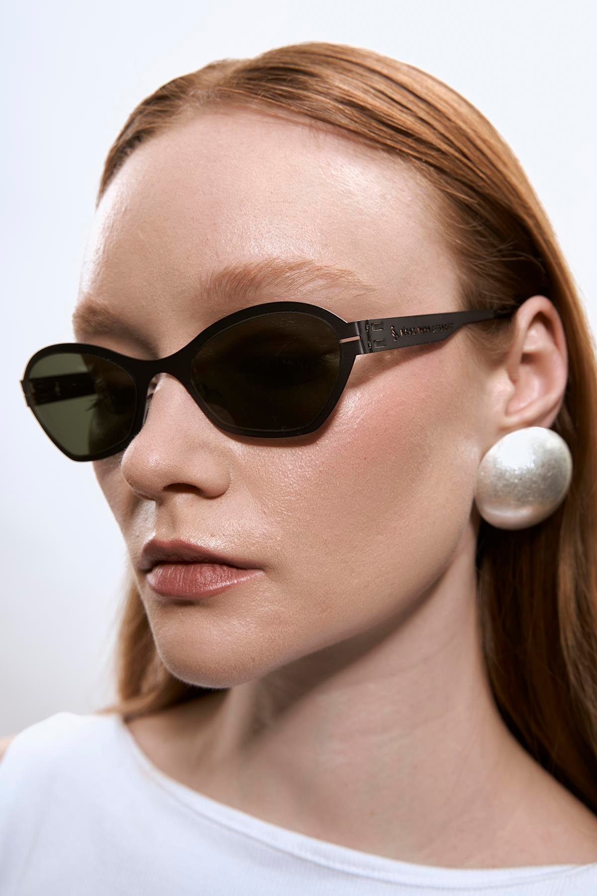 Strata Anthracite Black Green Güneş Gözlüğü