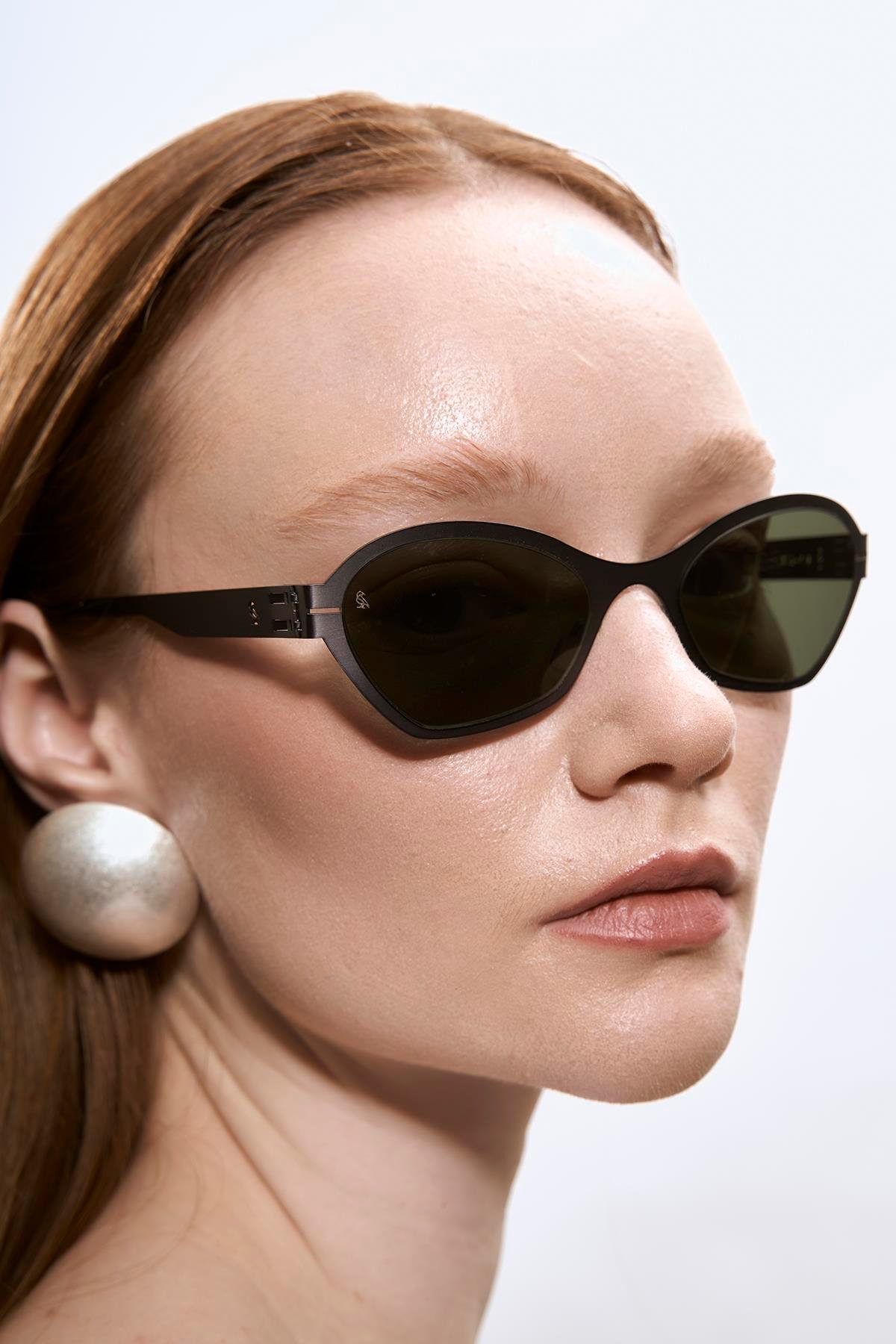 Strata Anthracite Black Green Güneş Gözlüğü