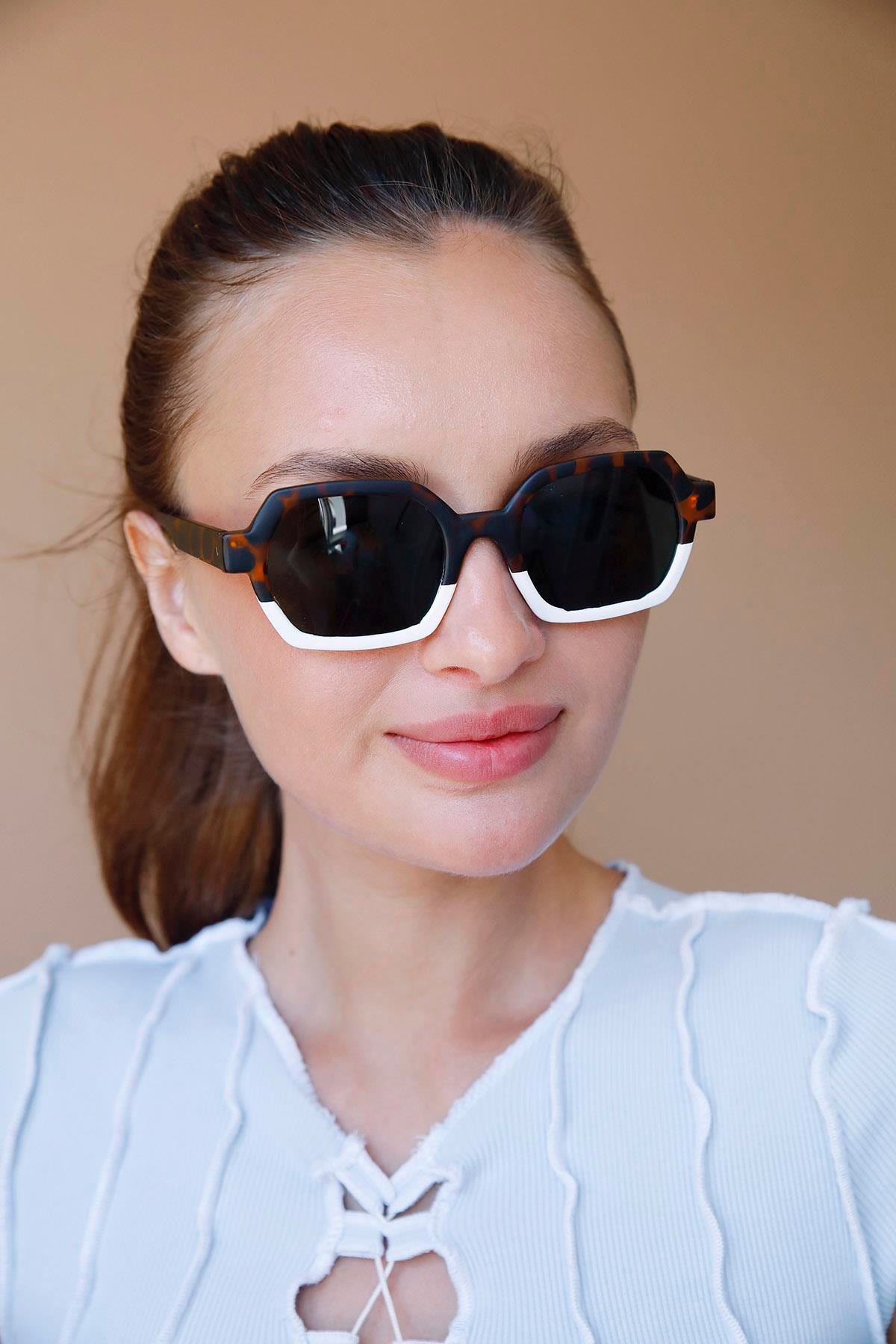 Voile Leopard White Green Güneş Gözlüğü