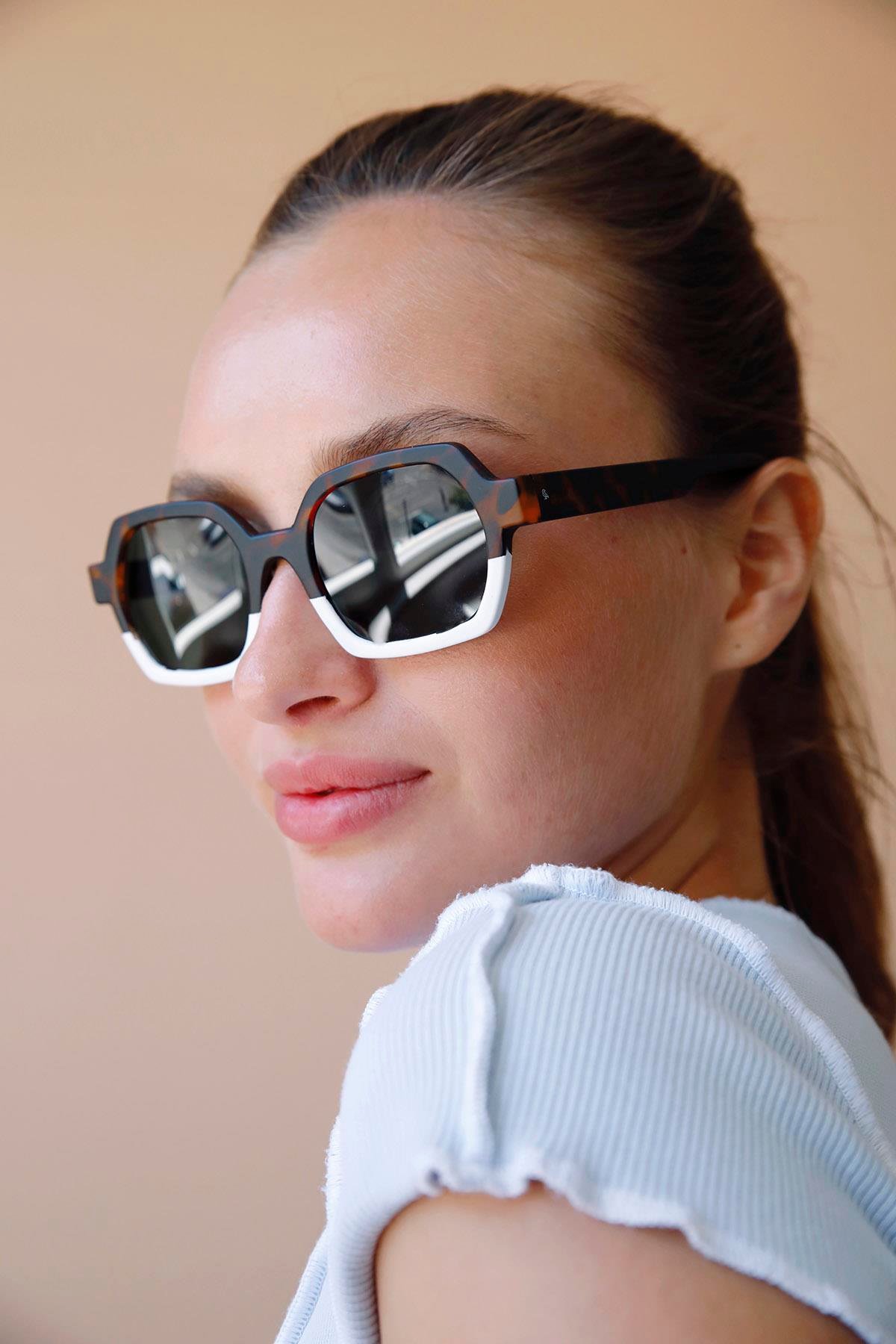 Voile Leopard White Green Güneş Gözlüğü