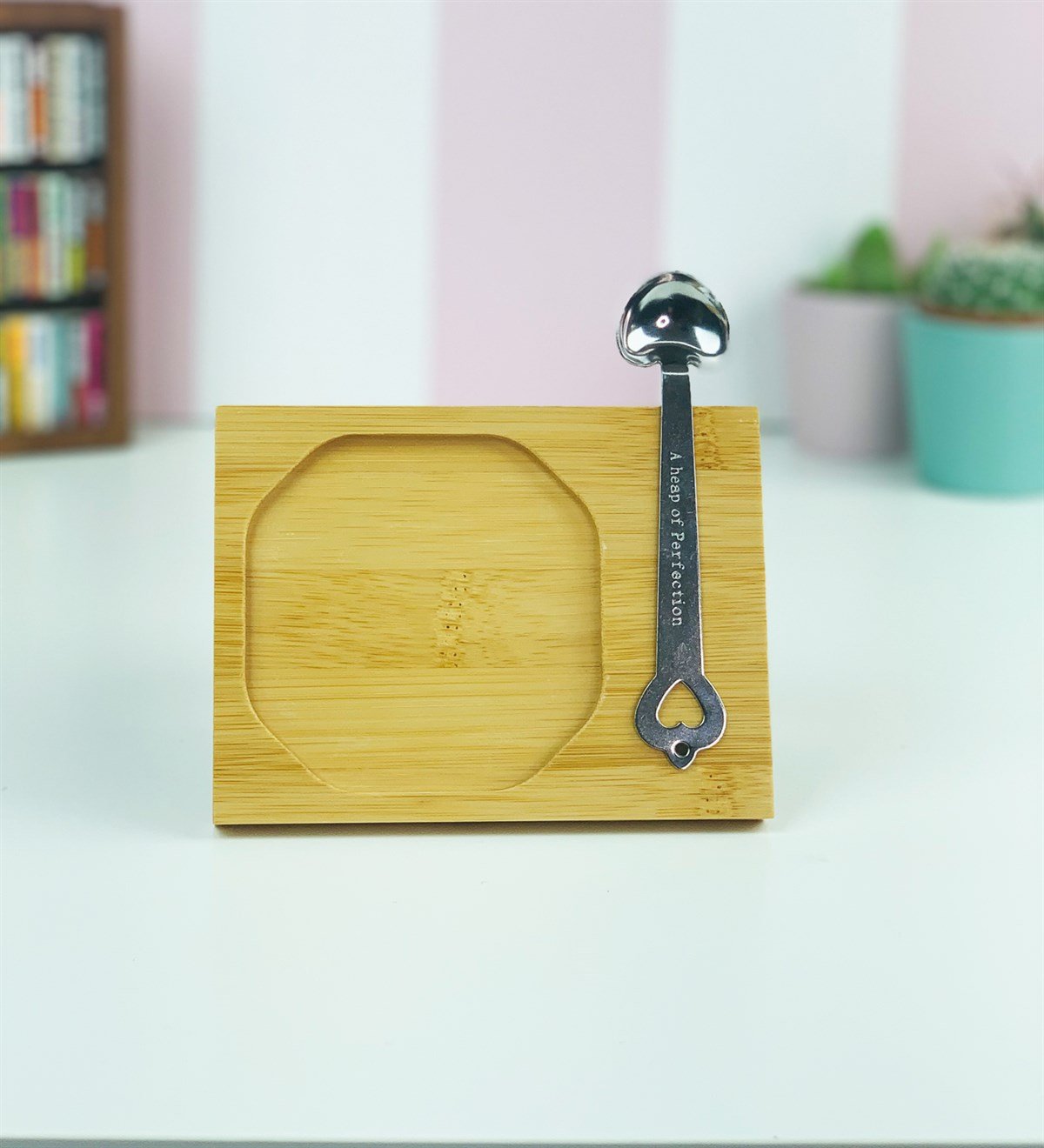  Kişiye Özel Ahşap Fotoğraf Tutucu Ve I Love You Tasarımlı Ahşap Standlı KupaGiftmodaGM-2454-Love-You-K-O-Foto