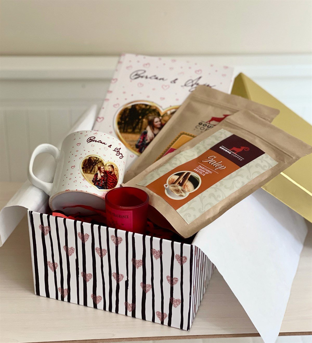  Kişiye Özel Golden Kalp Sıcak Çikolata & Sahlep Sevgiliye Hediye SetiGiftmodaGmhs100233