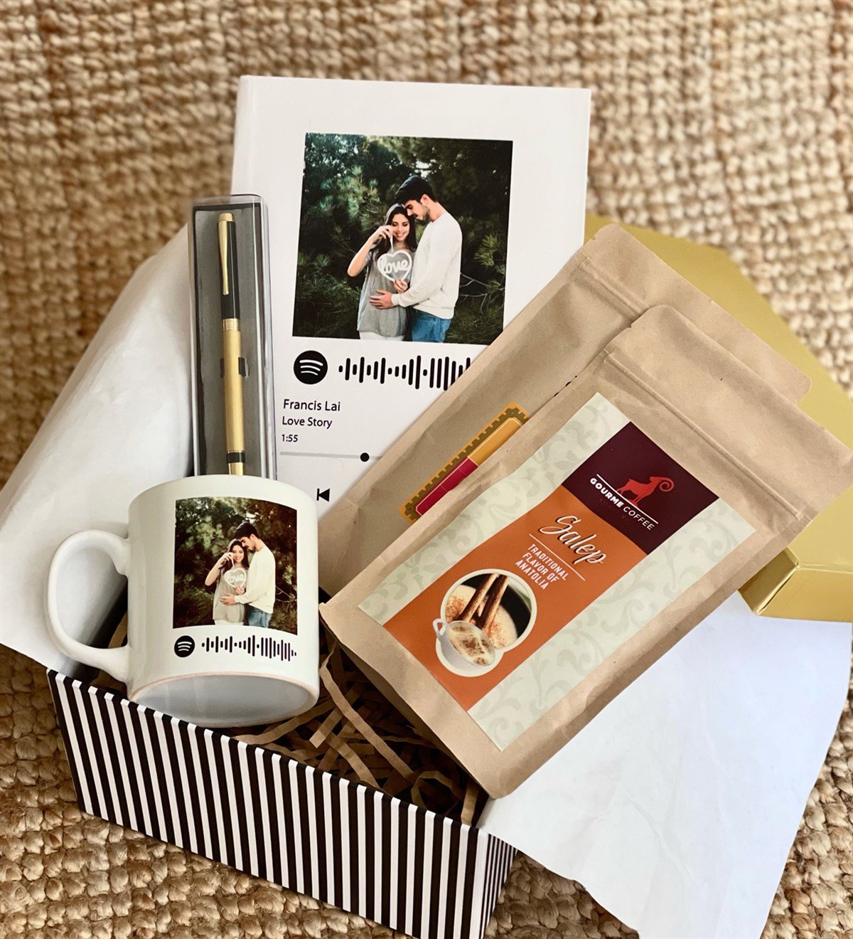  Özelleştirelebilir Spotify Sıcak Çikolata & Sahlepli Sevgiliye Hediye SetiGiftmodaGmhs100242