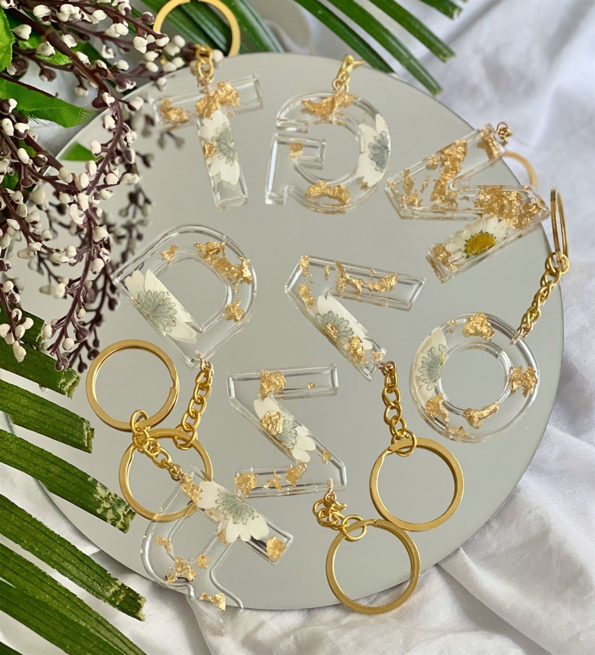 Özel Gerçek Kurutulmuş Çiçekli Gold Epoksi AnahtarlıkGiftmodaGman100009-A