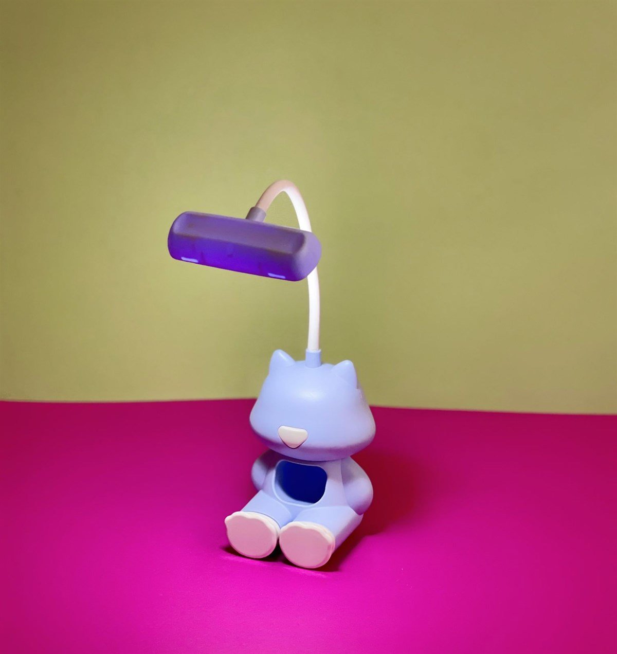 Kedi Tasarımlı Şarjlı Telefon Standlı Masa LambasıGiftmodaGm-4218