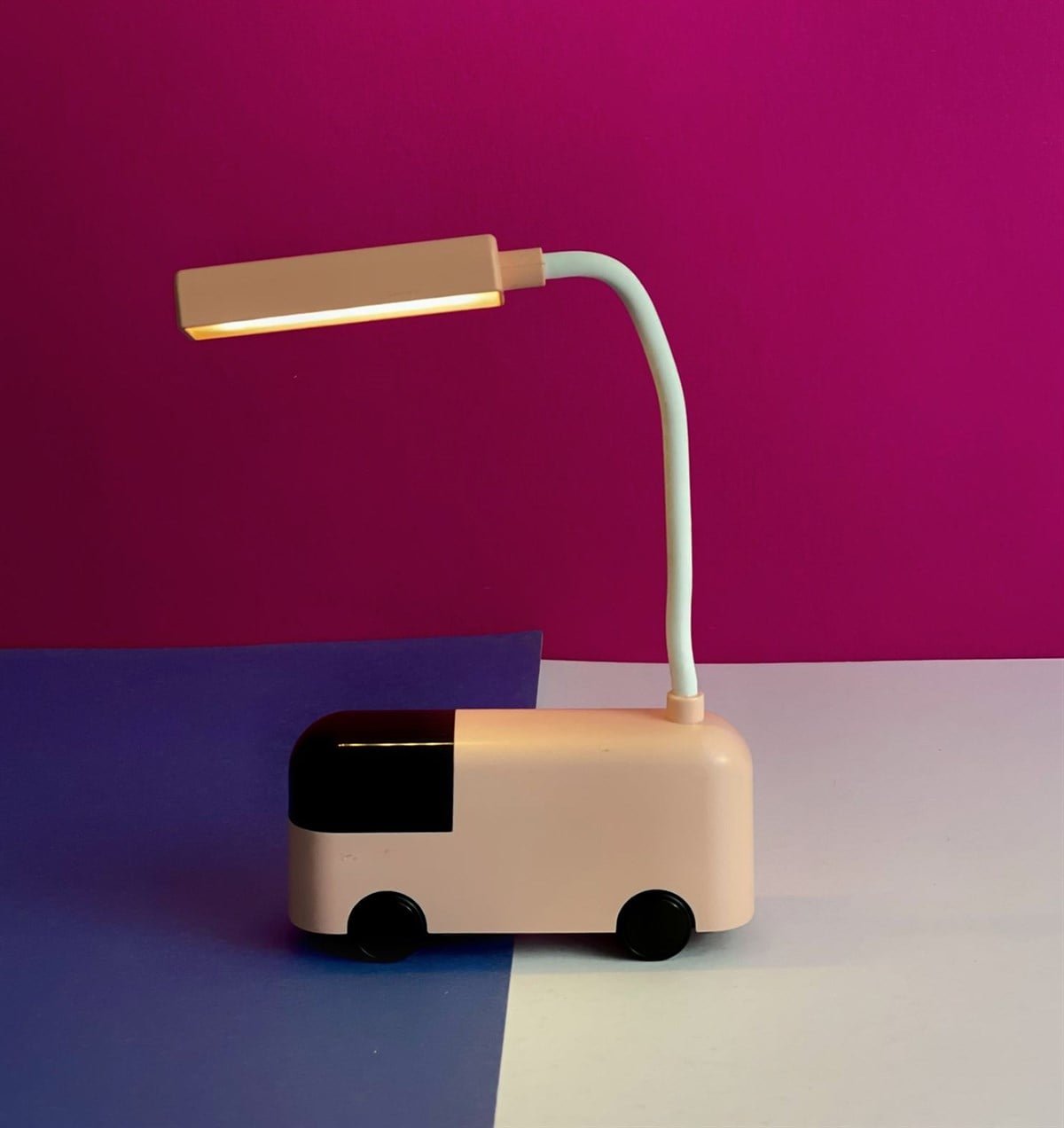 Mini Araba tasarımlı Şarjlı Masa LambasıGiftmodaGm-4221