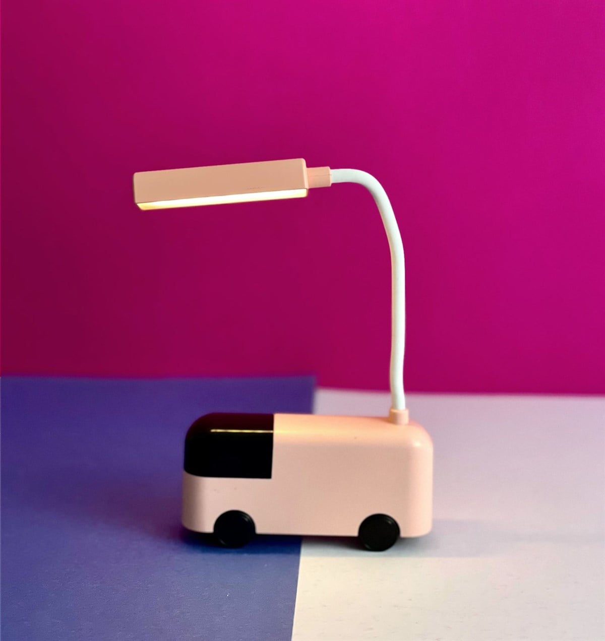 Mini Araba tasarımlı Şarjlı Masa LambasıGiftmodaGm-4221