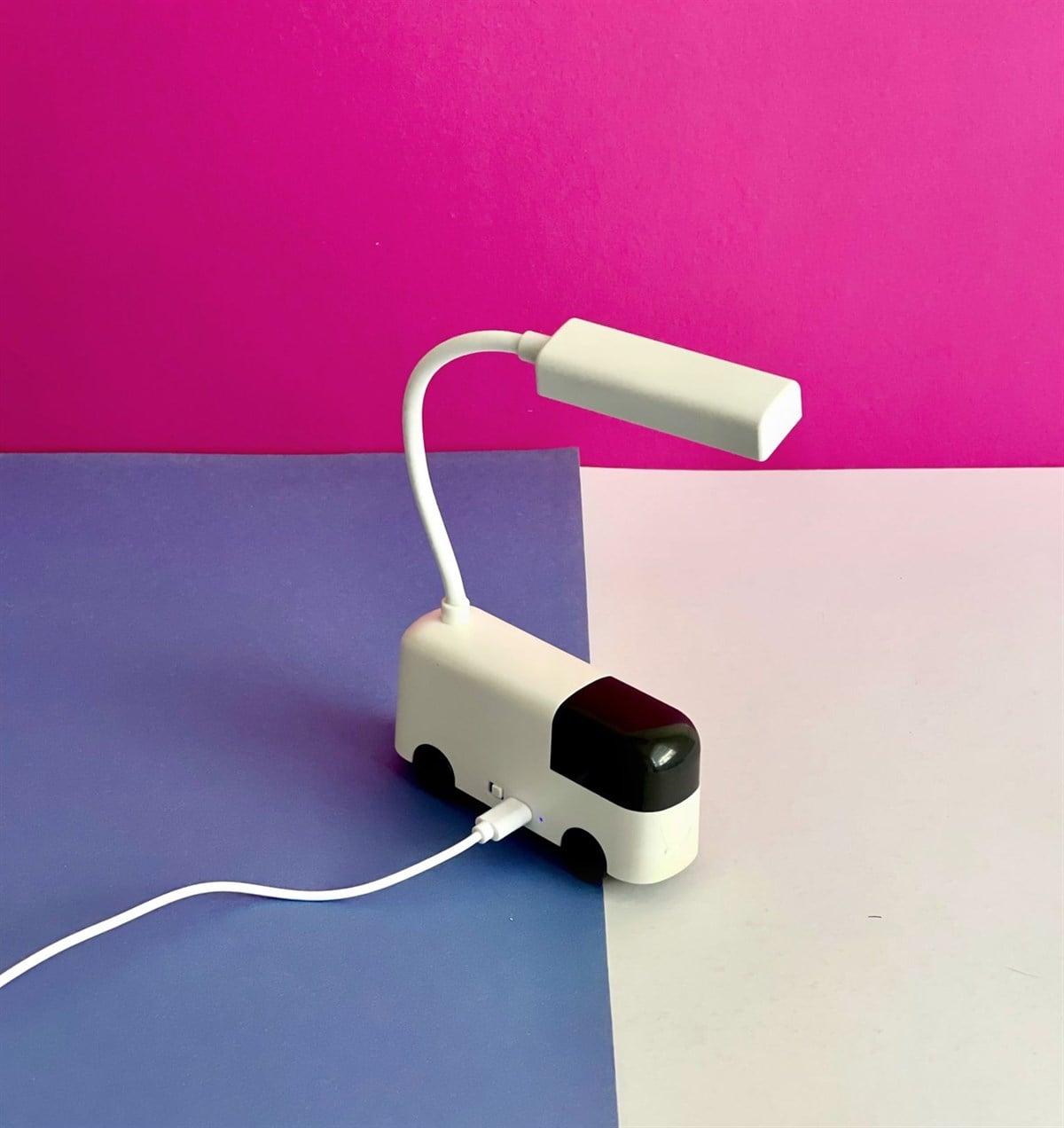 Mini Araba tasarımlı Şarjlı Masa LambasıGiftmodaGm-4221