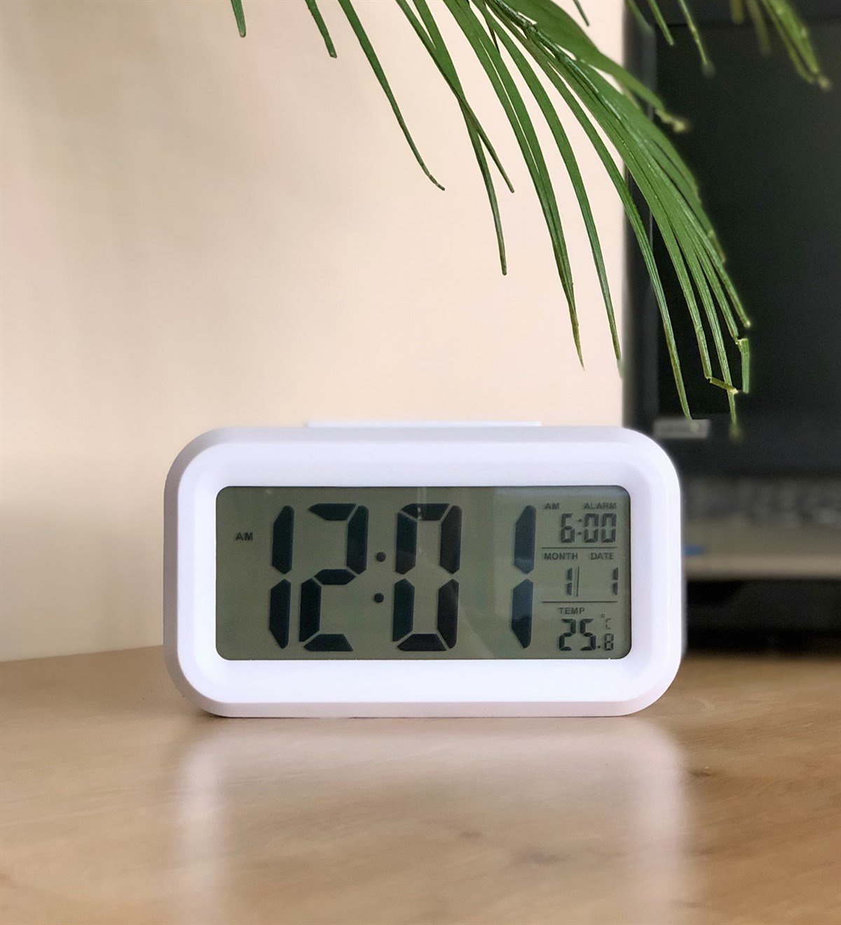 Beyaz Alarmlı Dijital Masa SaatiGiftmodaGM-1100-Beyaz