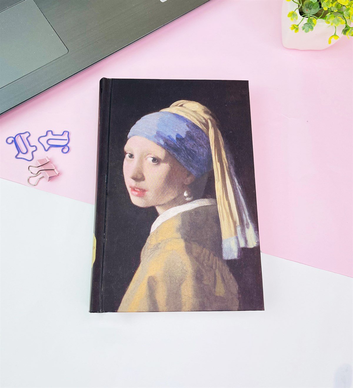 İnci Küpeli Kız Kalın Kitap Görünümlü Defter Ve Bez Çanta SetgiftmodaGmhs101809