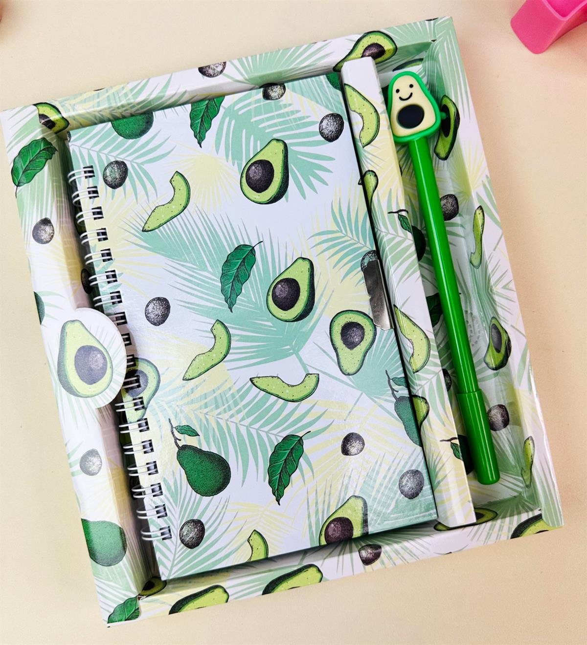 Avokado Tasarımlı Kilitli Günlük Defter Ve Kalem SetgiftmodaBam-108