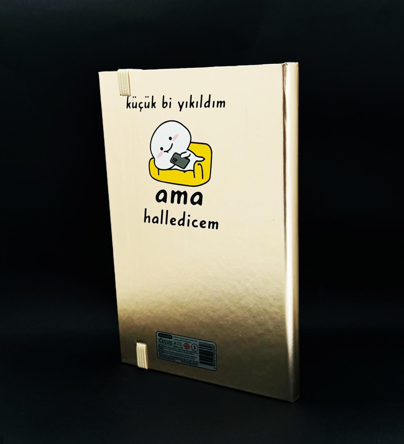 Küçük Bi Yıkıldım Tasarımlı Metal Kapaklı Lastikli DeftergiftmodaBAM-1192	