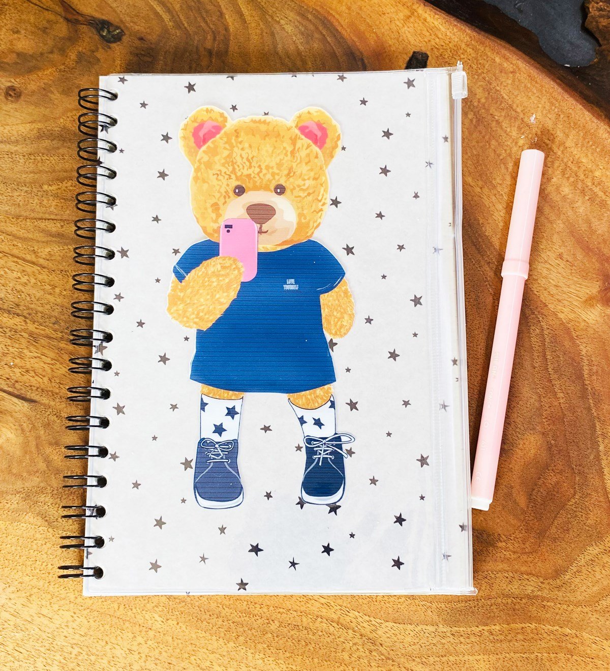 Love Yourself Bear Tasarımlı Çanta Kapaklı Spiralli DeftergiftmodaGmd100320