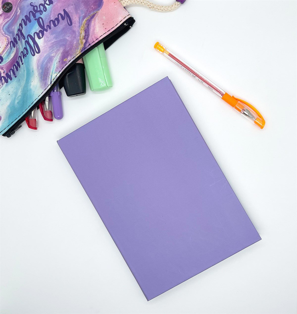 Düz Mor Renk Tasarımlı Lastikli Defter	giftmodaGmd100084