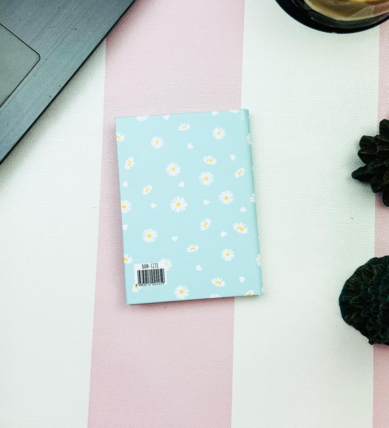 Regret Nothing Tasarımlı Sert Kapaklı Mini Defter	giftmodaBam-1228-10