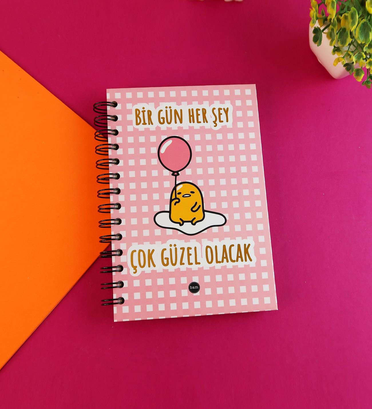 Özel Tasarım Spiralli 15*21 cm Dot Defter, Eskiz Defteri, Doodle Book - 2 SAYFA STICKER HEDİYELİ	giftmodaBam-1324-Her-Şey-Güzel-Olucak	