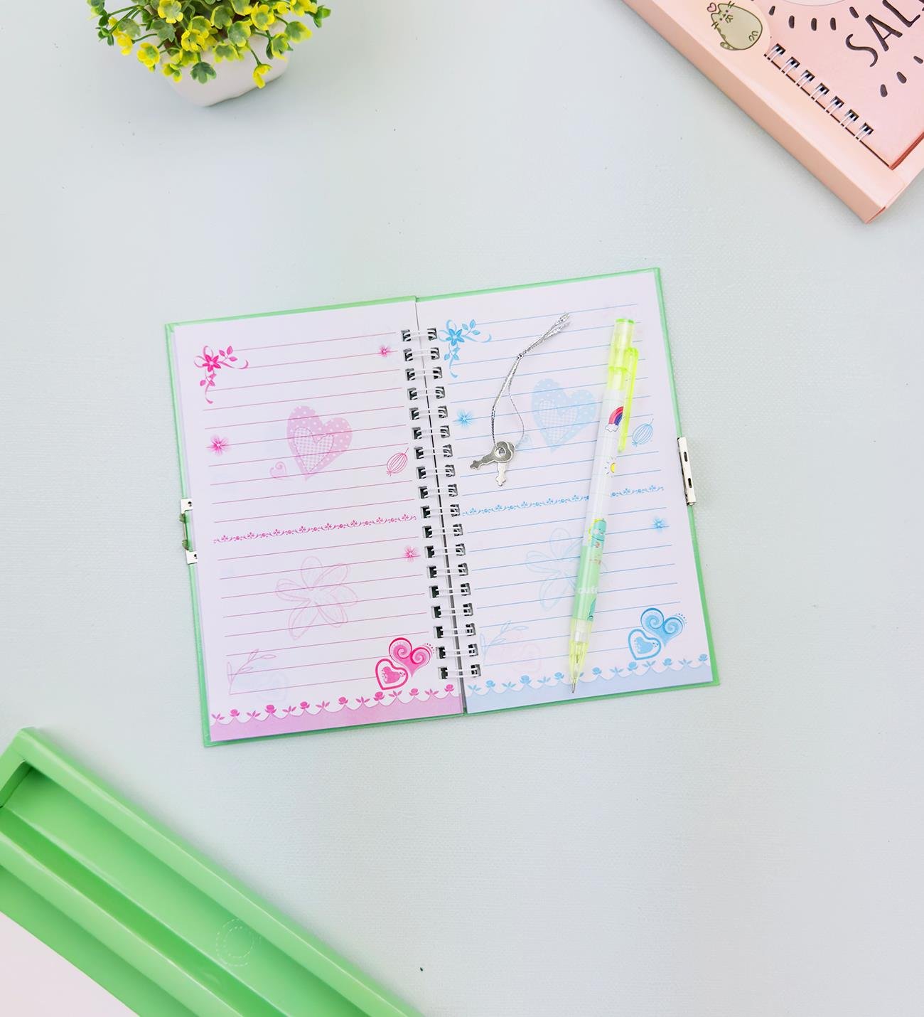 Sevimli Desenli Kilitli Defter ve Kalem SetigiftmodaHN-021-022-023