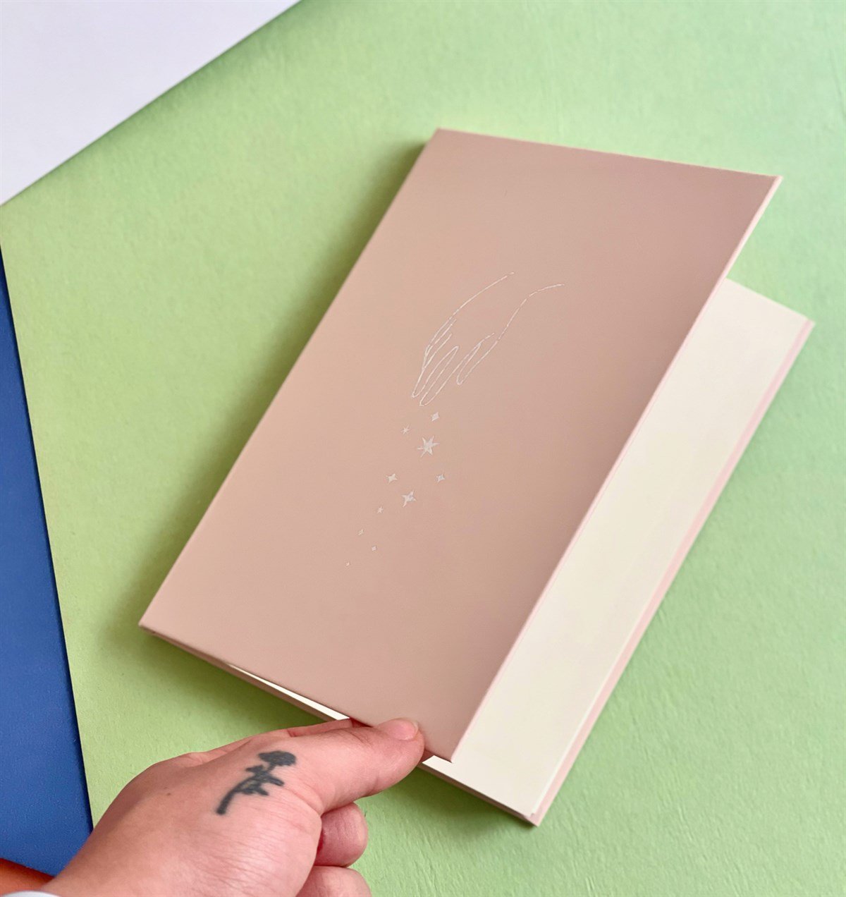 Pırıltılı El Tasarımlı Lastikli Defter	giftmodaGmd100074	