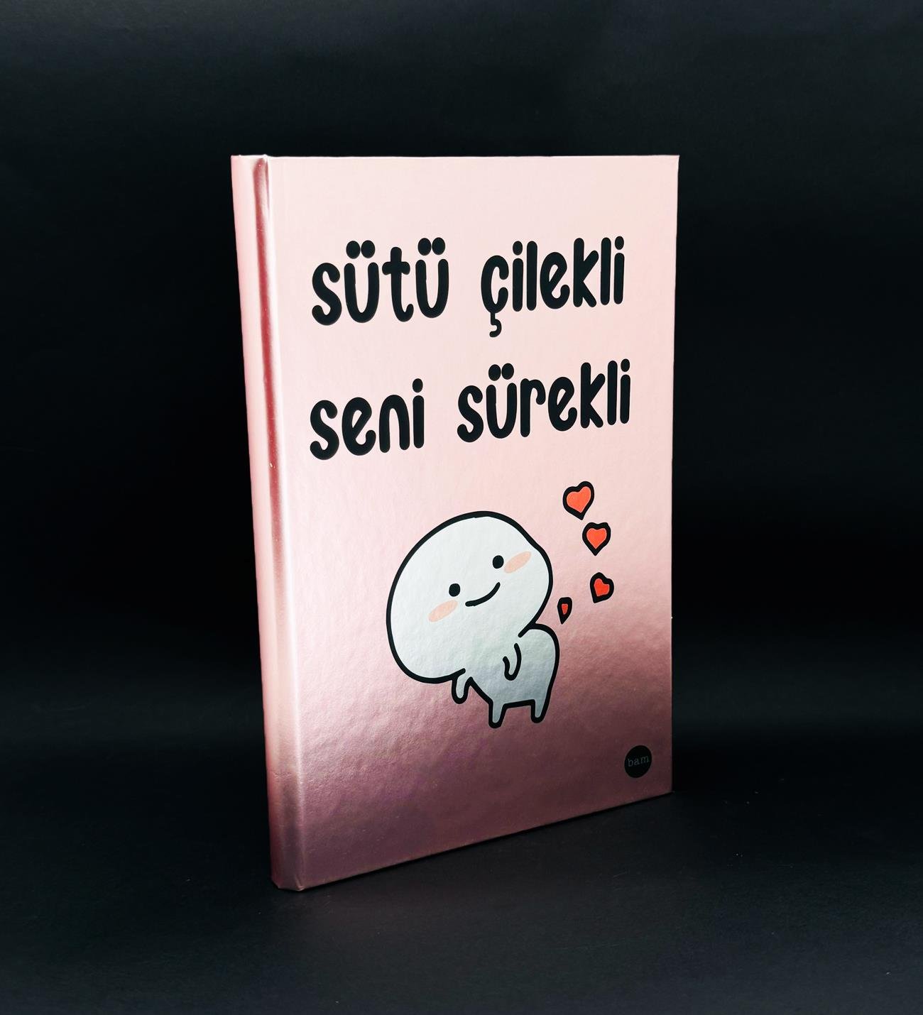 Sütü Çilekli Tasarımlı Metal Kapaklı Lastikli DeftergiftmodaBAM-1189