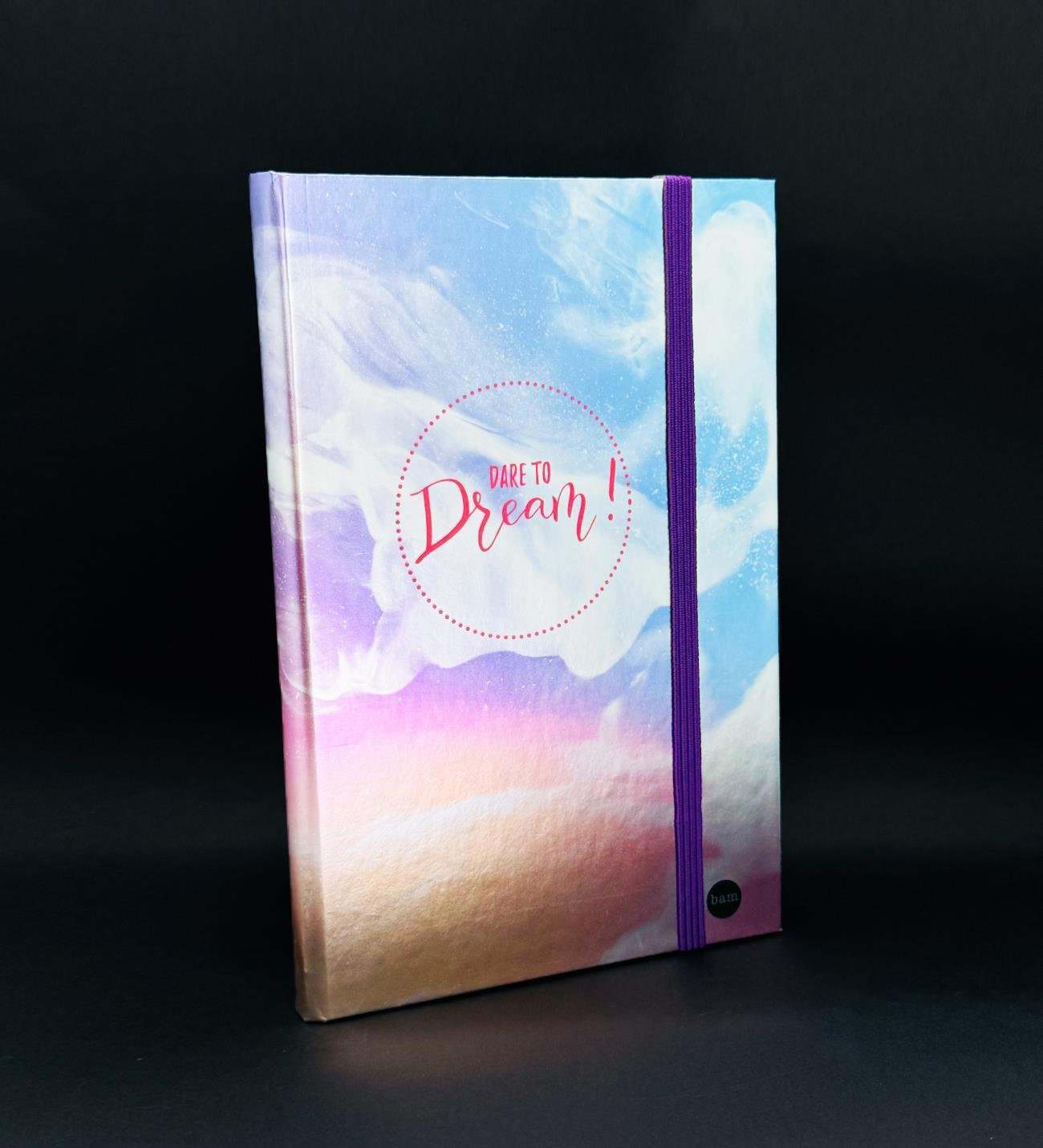 Dare To Dream Tasarımlı Metal Kapaklı Lastikli DeftergiftmodaBAM-1199	