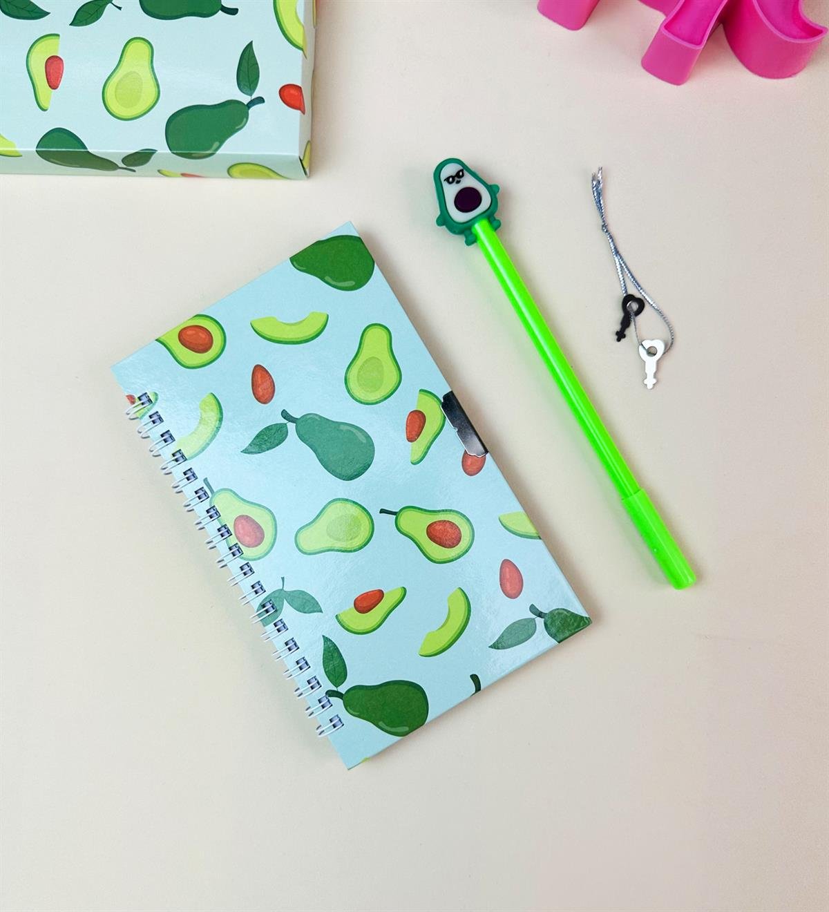 Avokado Tasarımlı Kilitli Günlük Defter Ve Kalem SetgiftmodaBam-108