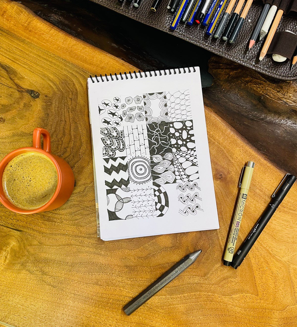 A5 Skecth Book - Eskiz Defteri - Spiralli Tutuş / Grenli Sert Tasarım KapakgiftmodaGmd100281-Mavi-Papatya