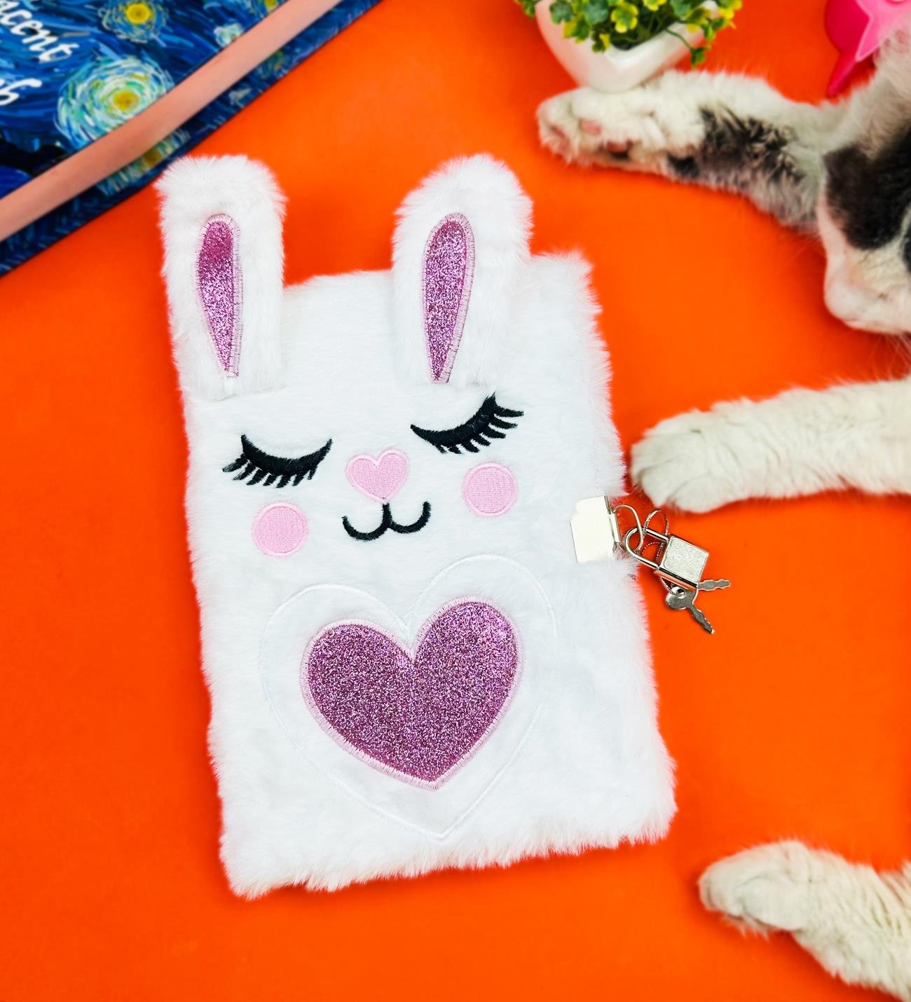 Sevimli Tavşan Tasarımlı Kilitli Peluş DeftergiftmodaBM-1056-1