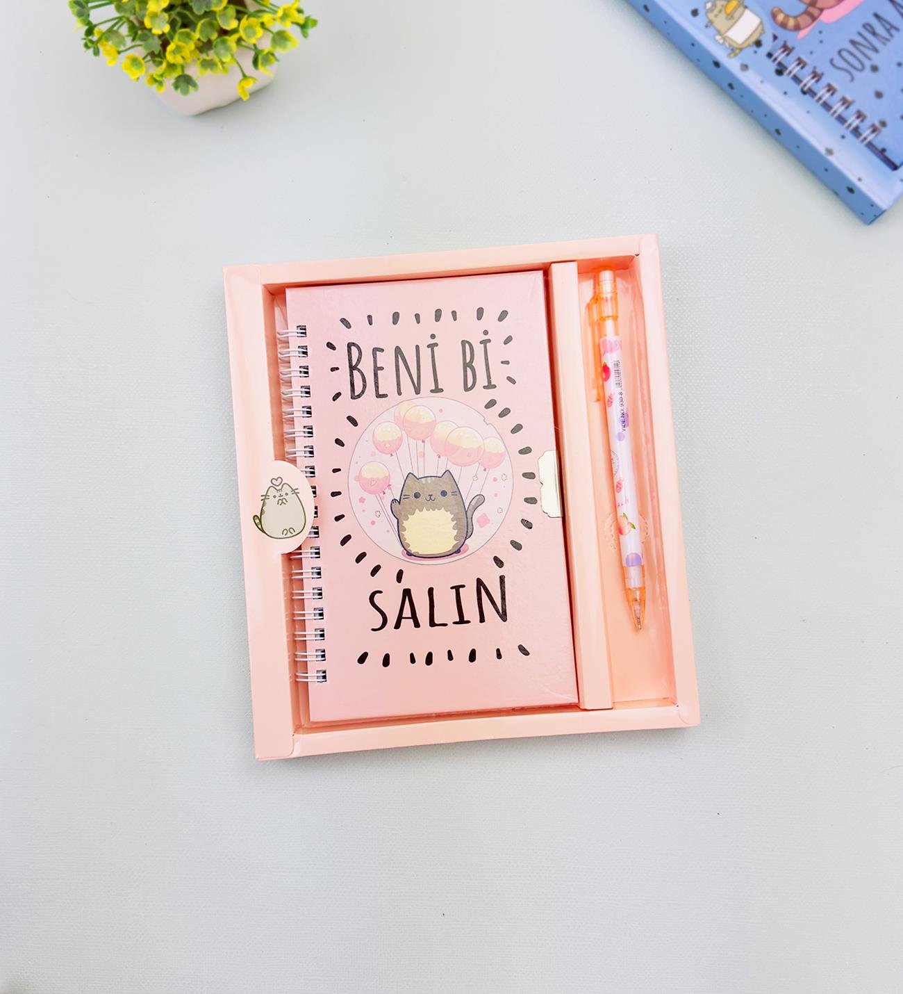 Sevimli Desenli Kilitli Defter ve Kalem SetigiftmodaHN-021-022-023