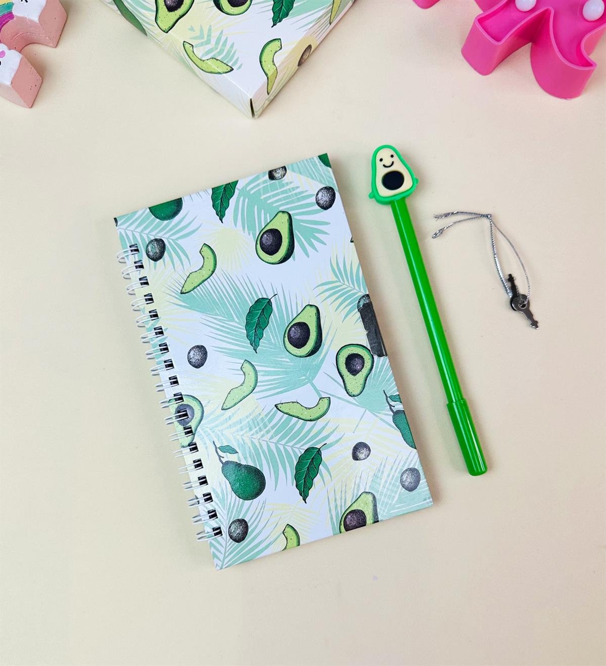 Avokado Tasarımlı Kilitli Günlük Defter Ve Kalem SetgiftmodaBam-108