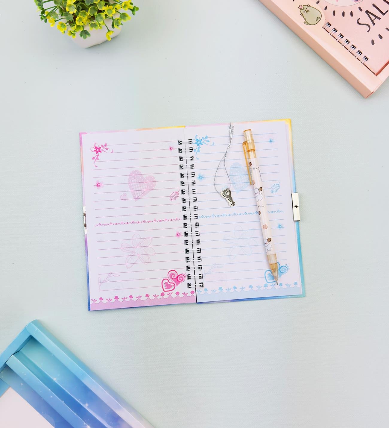 Sevimli Desenli Kilitli Defter ve Kalem SetigiftmodaHN-021-022-023