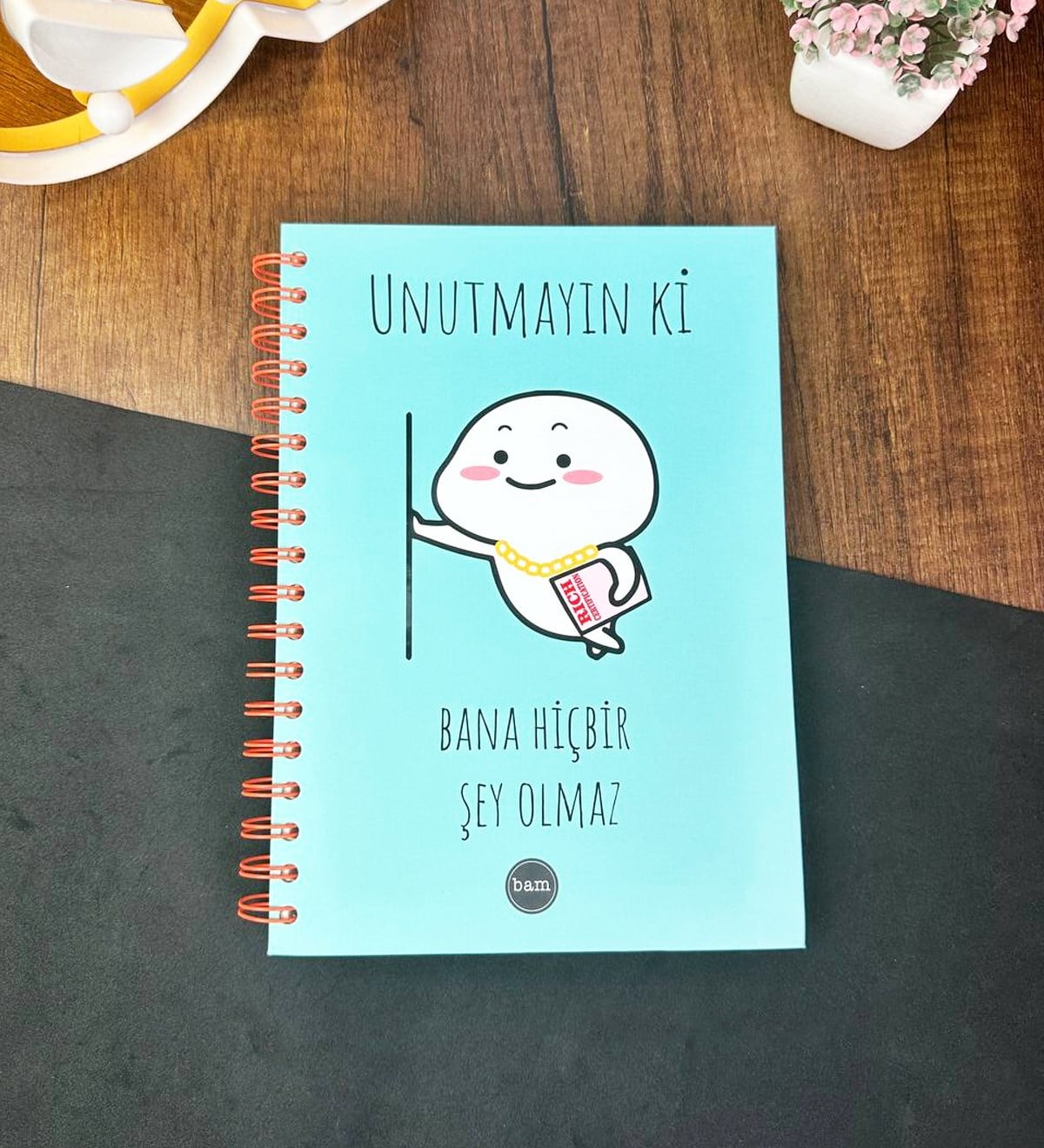 Unutmayın Ki Bana Hiçbir Şey Olmaz Tasarımlı Çizgili Spiralli DeftergiftmodaGmd100628