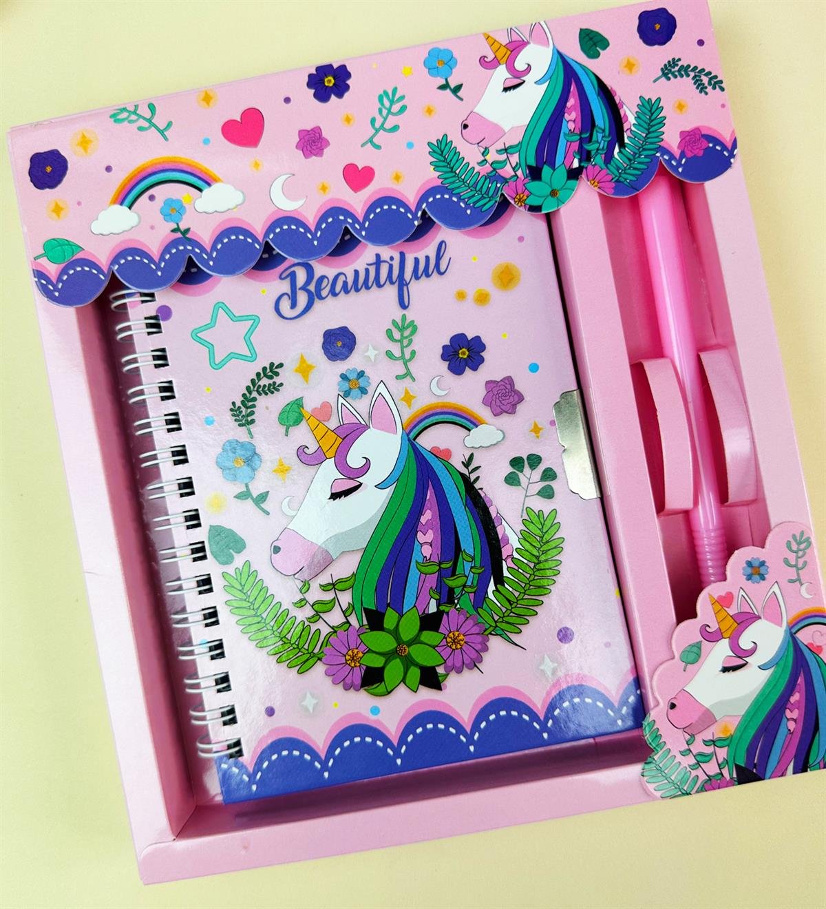Flamingo Tasarımlı Kilitli Günlük Defter Ve Kalem SetgiftmodaBam-108