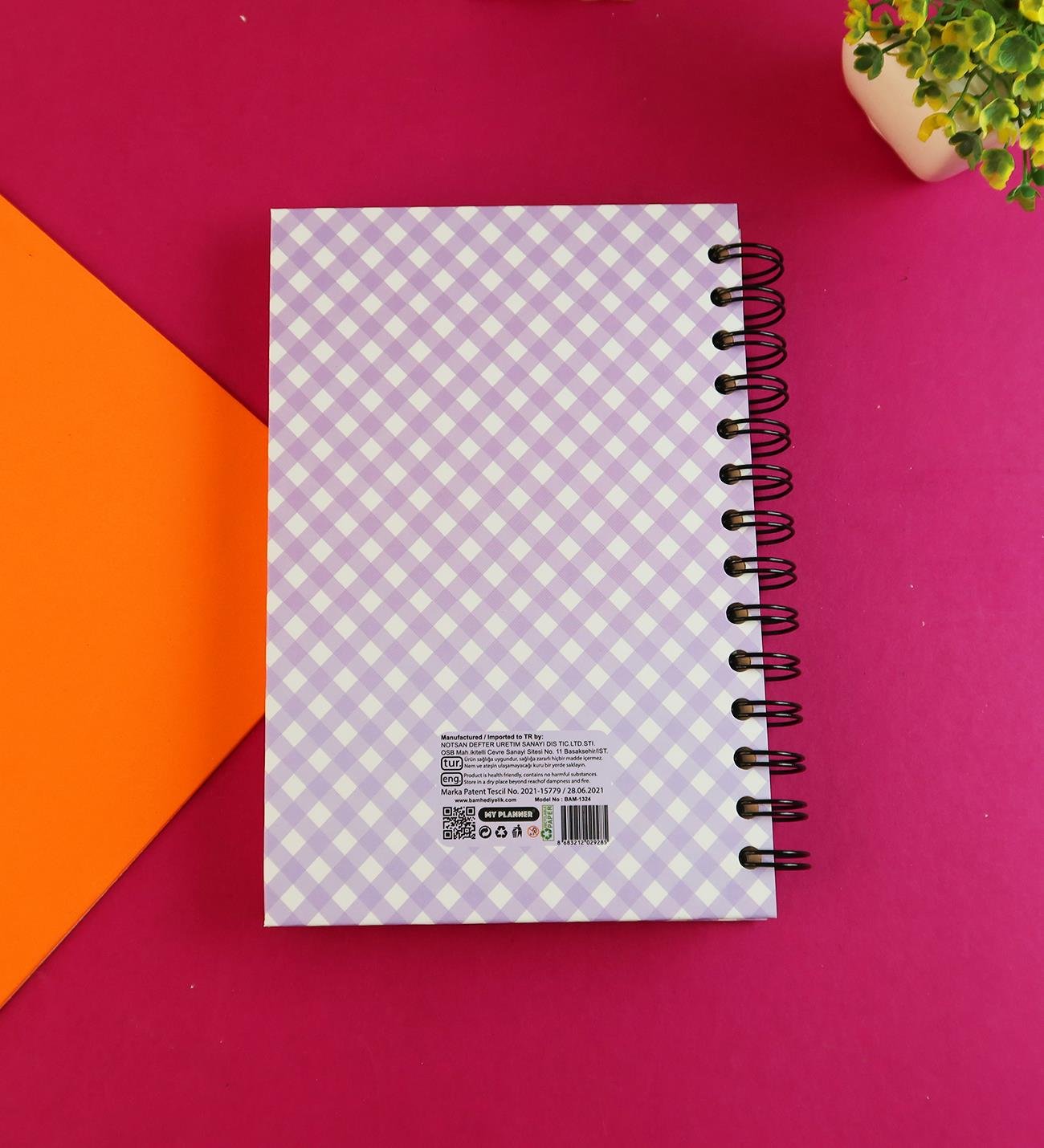 Özel Tasarım Spiralli 15*21 cm Dot Defter, Eskiz Defteri, Doodle Book - 2 SAYFA STICKER HEDİYELİ	giftmodaBam-1324-Deliye-Döneriz	