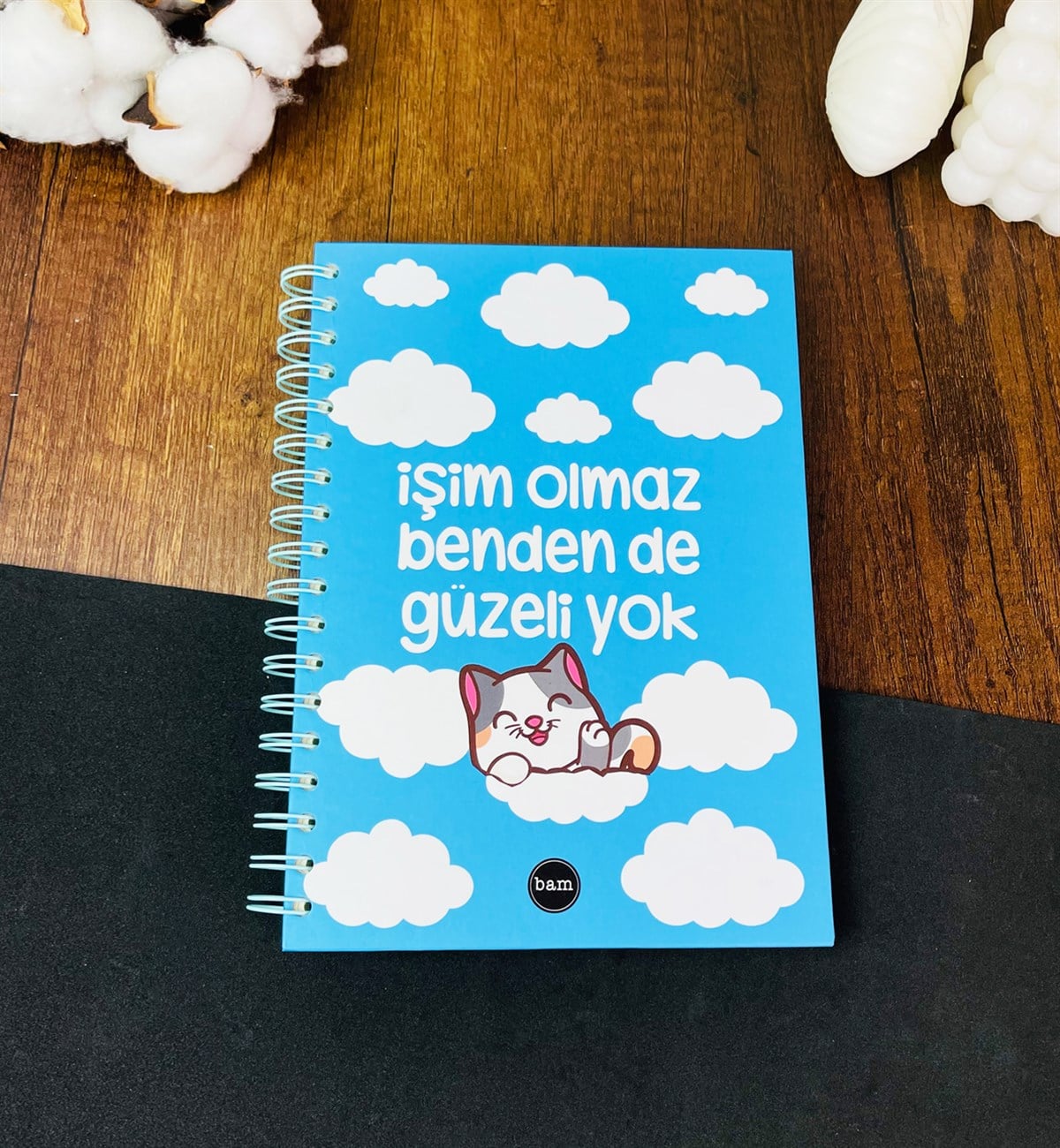 İşim Olmaz Benden De Güzeli Yok Tasarımlı Spiralli DeftergiftmodaGmd100188	