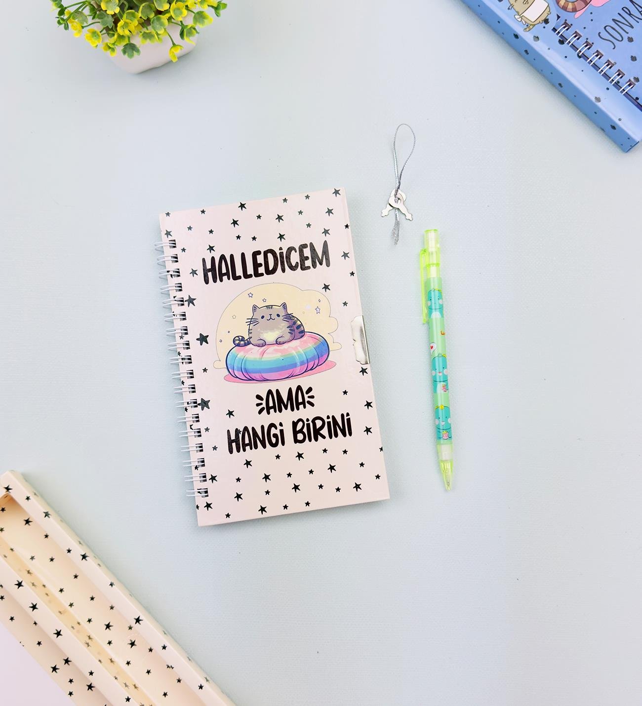 Sevimli Desenli Kilitli Defter ve Kalem SetigiftmodaHN-021-022-023