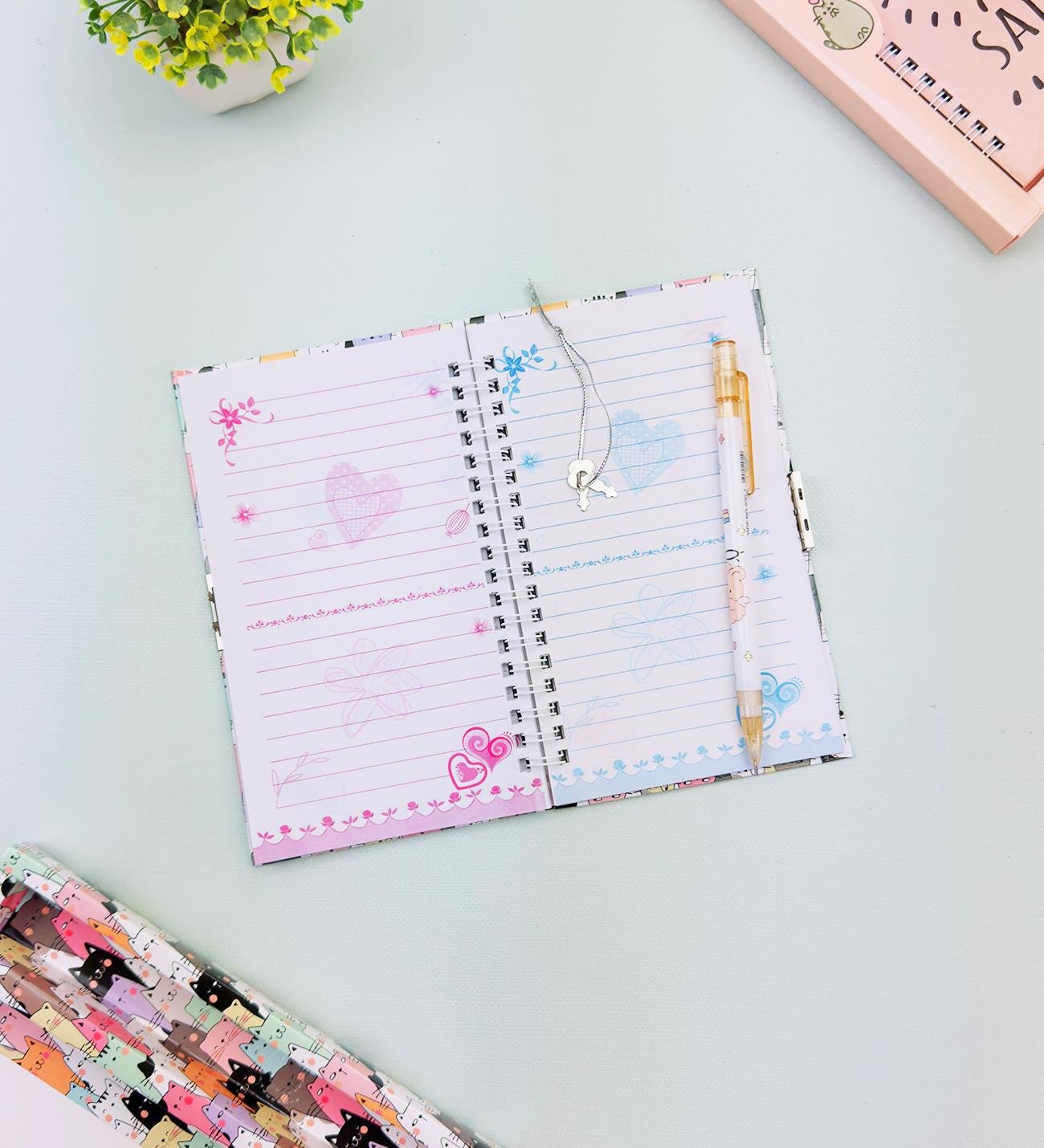 Sevimli Desenli Kilitli Defter ve Kalem SetigiftmodaHN-021-022-023